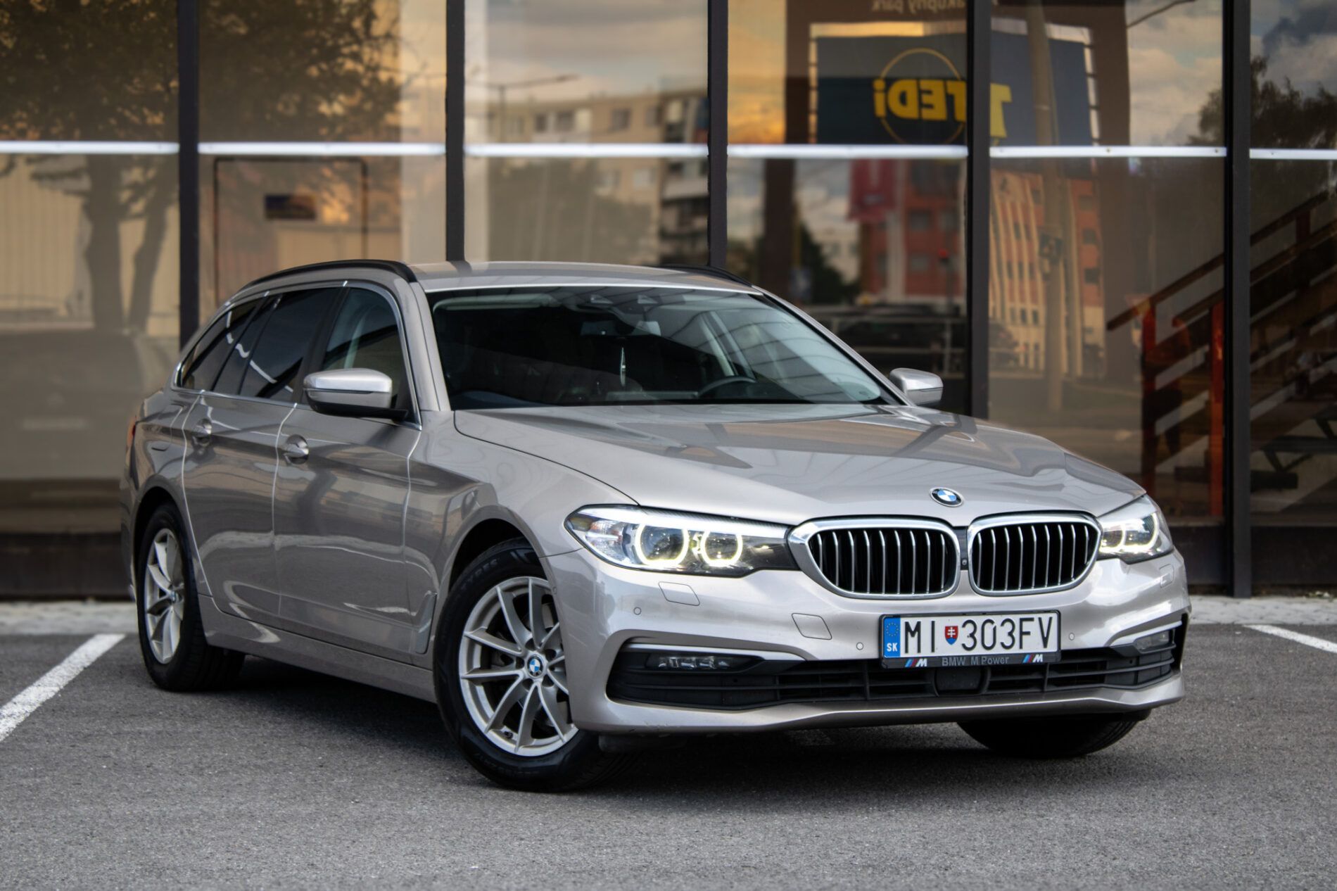BMW, rad 5 Touring - fotka 3