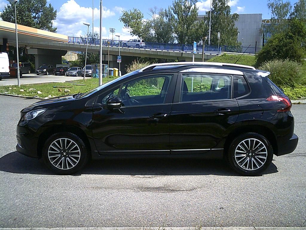 Peugeot 2008, 1.2i KOUPENO ČR,1.MAJITEL - fotka 2