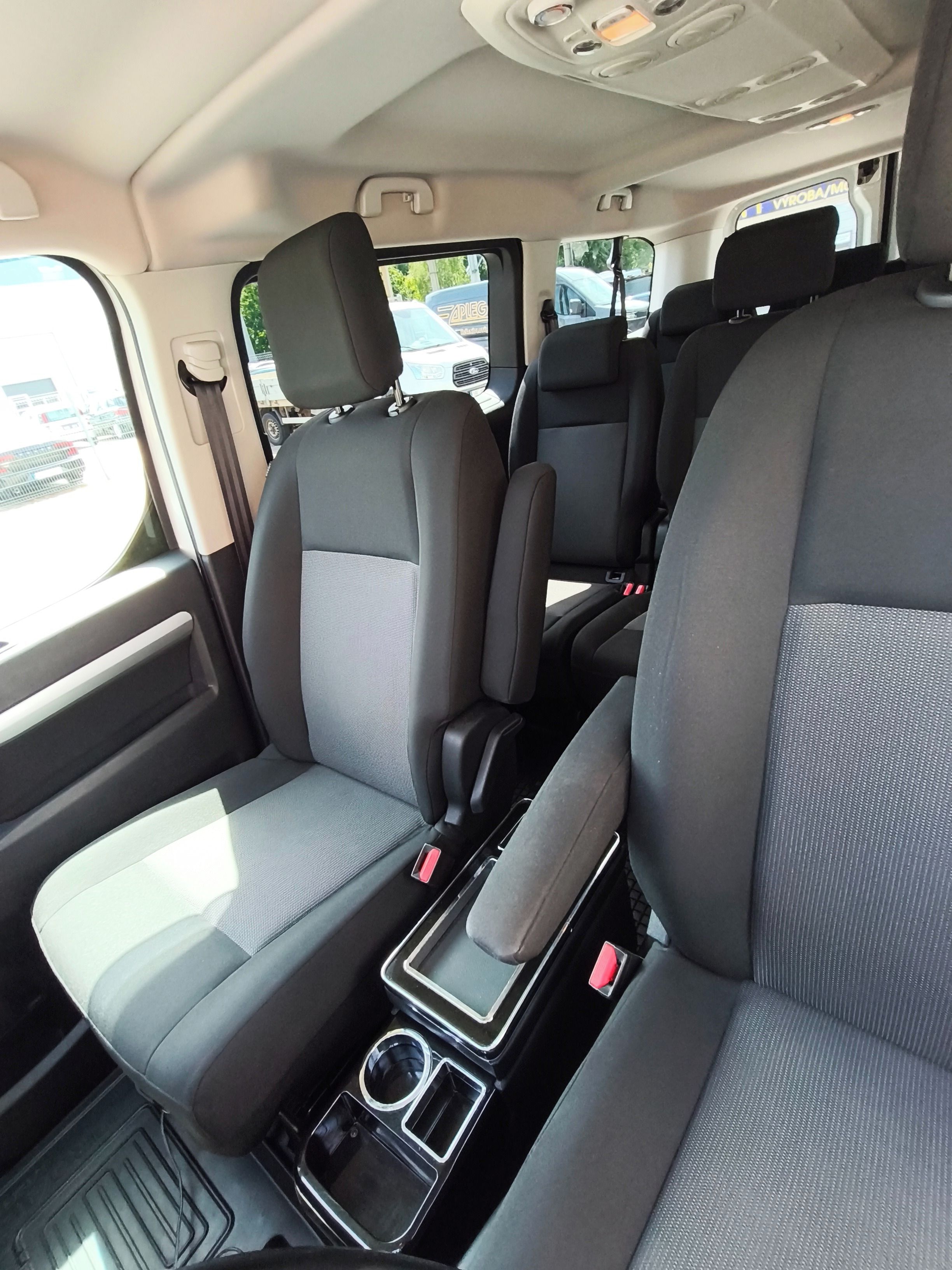 Toyota Proace, 2.0 D, L2 - fotka 4