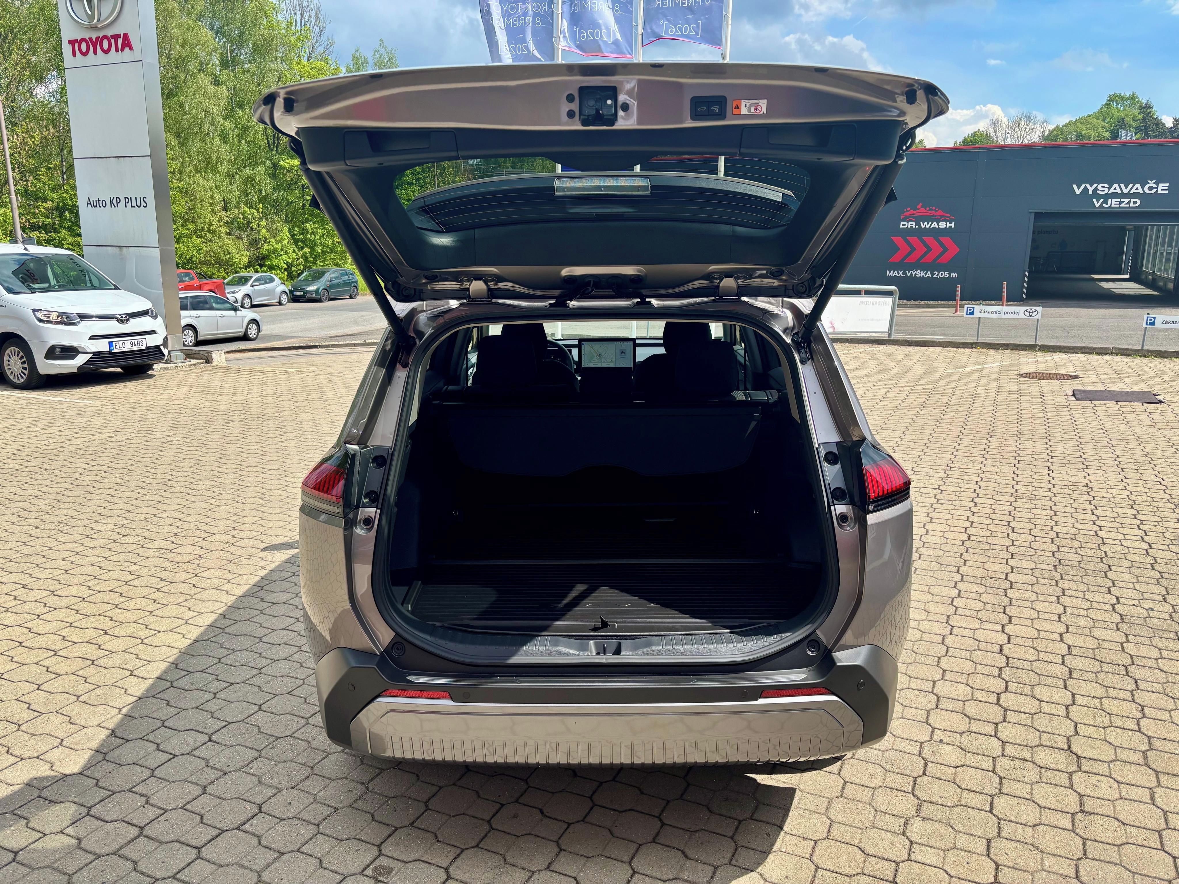 Toyota Rav4, 2,5 194k 4x4 Comfort Business - fotka 6