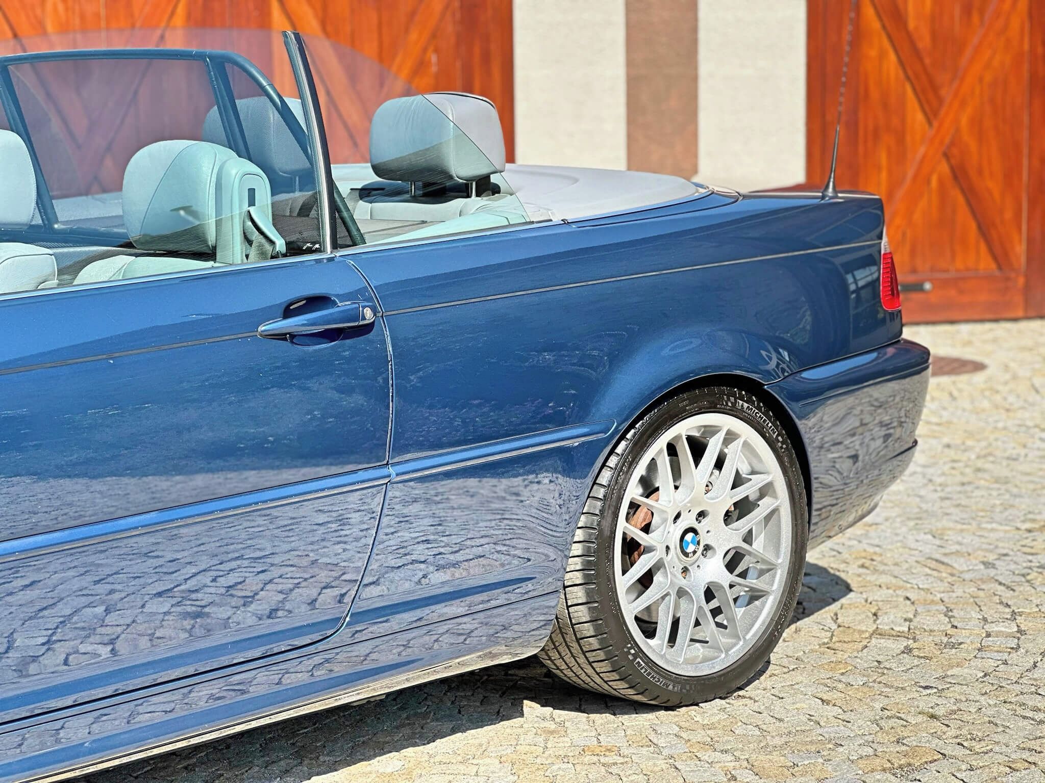 BMW Řada 3, 30Ci (E46) | 6st. manuál - fotka 5