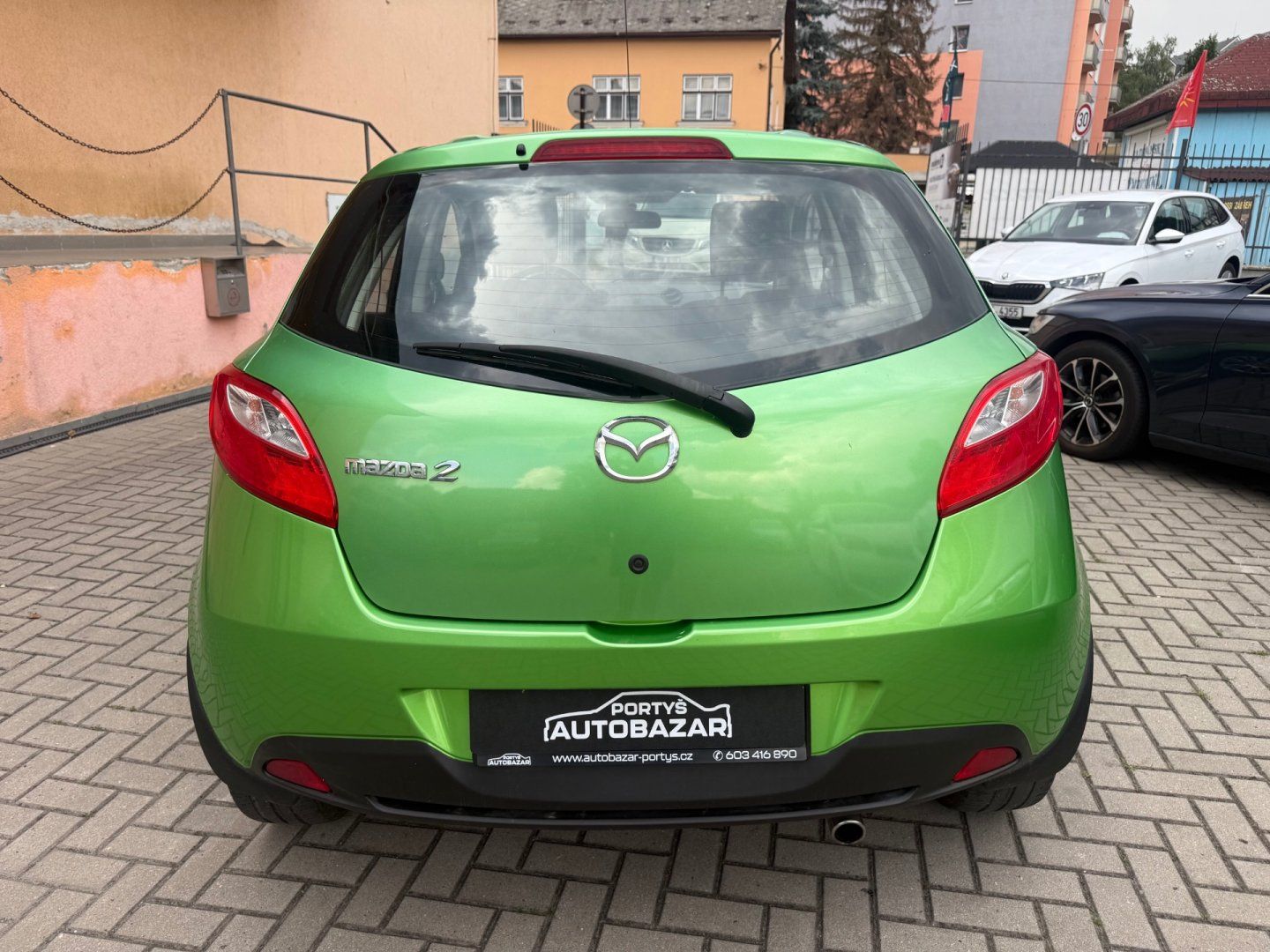 Mazda 2, 1.3 - fotka 3