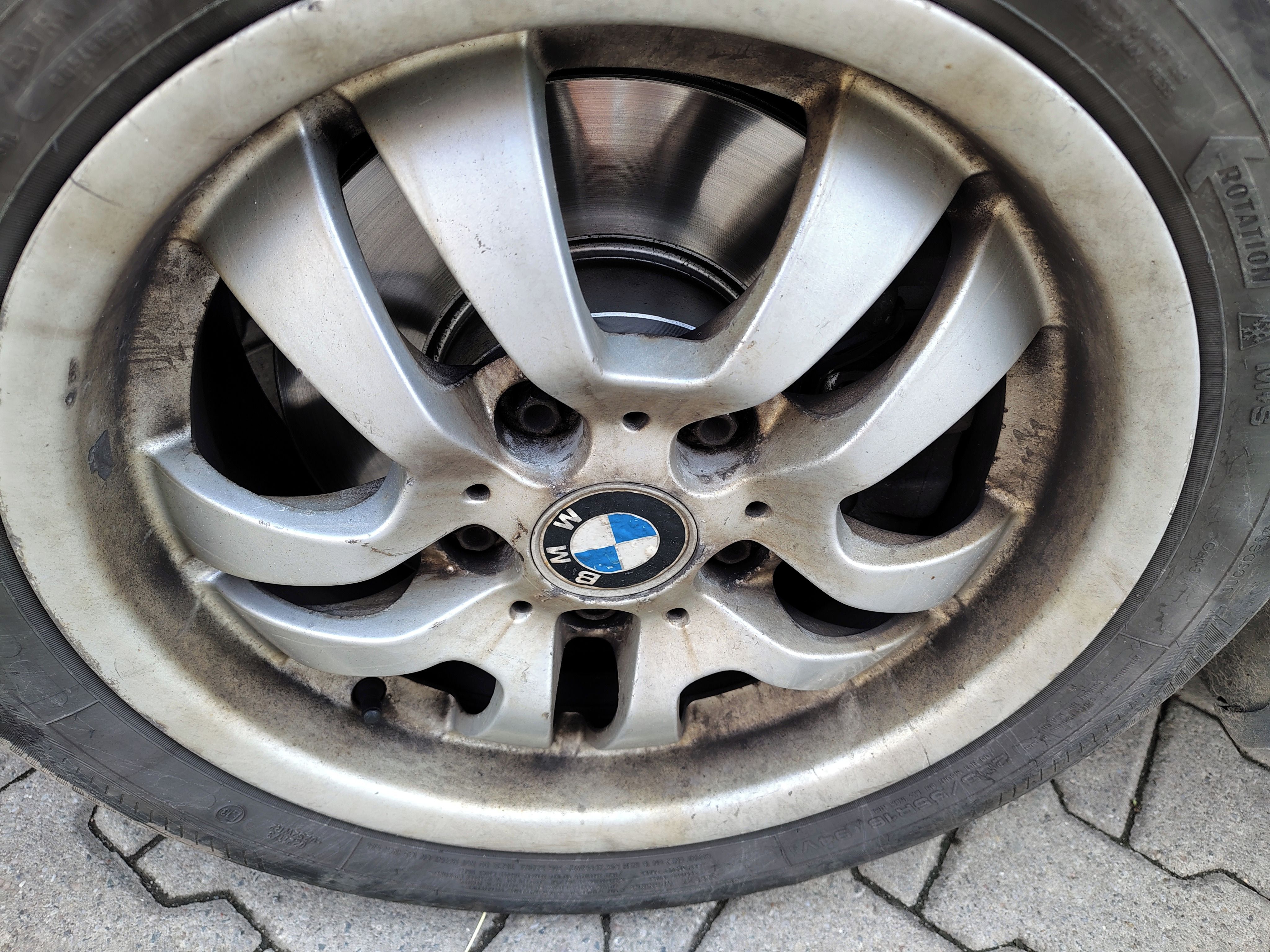 BMW Řada 3, BMW 318 d - fotka 3