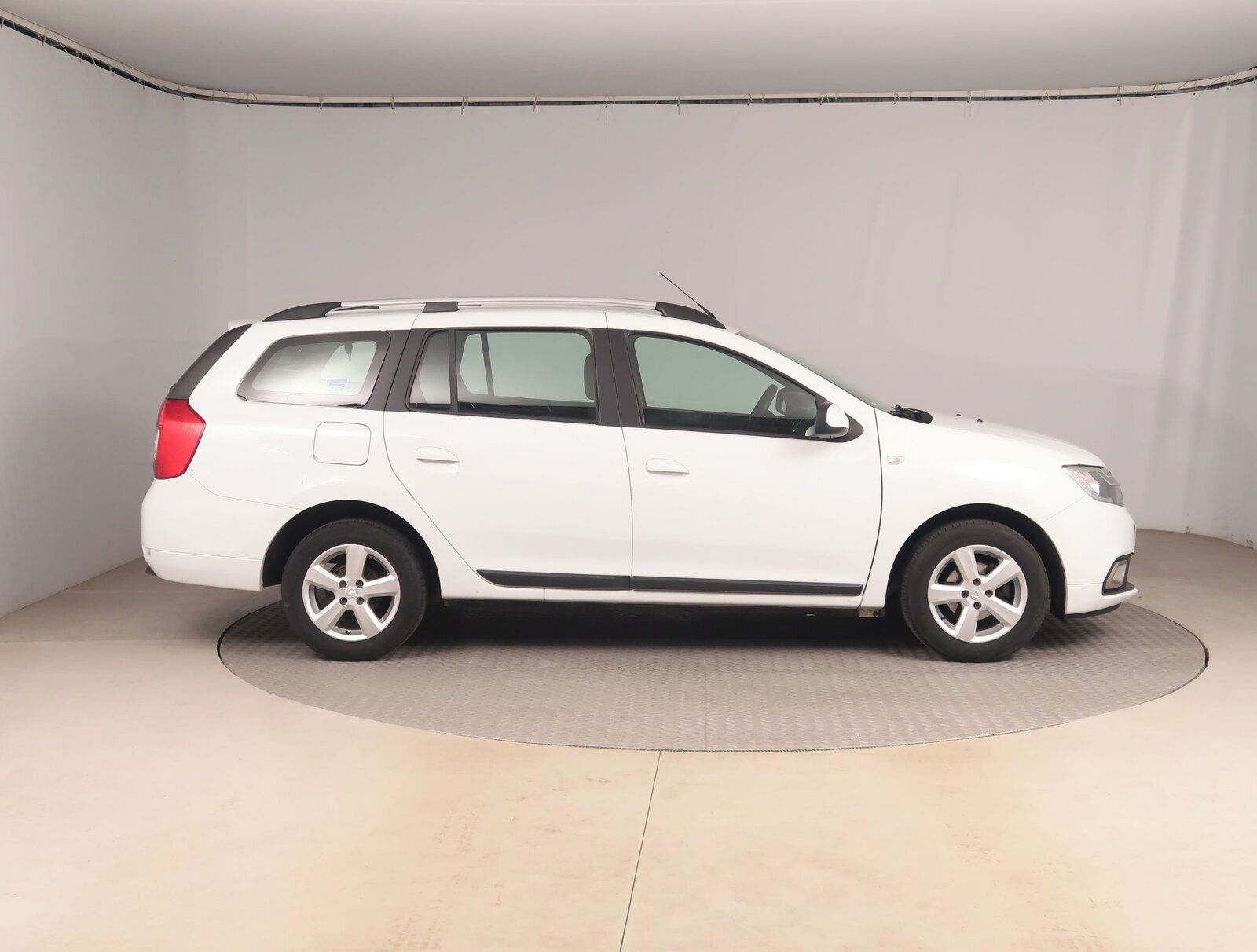 Dacia Logan, 1.0 SCe, Navi, Klima, Tempomat - fotka 6