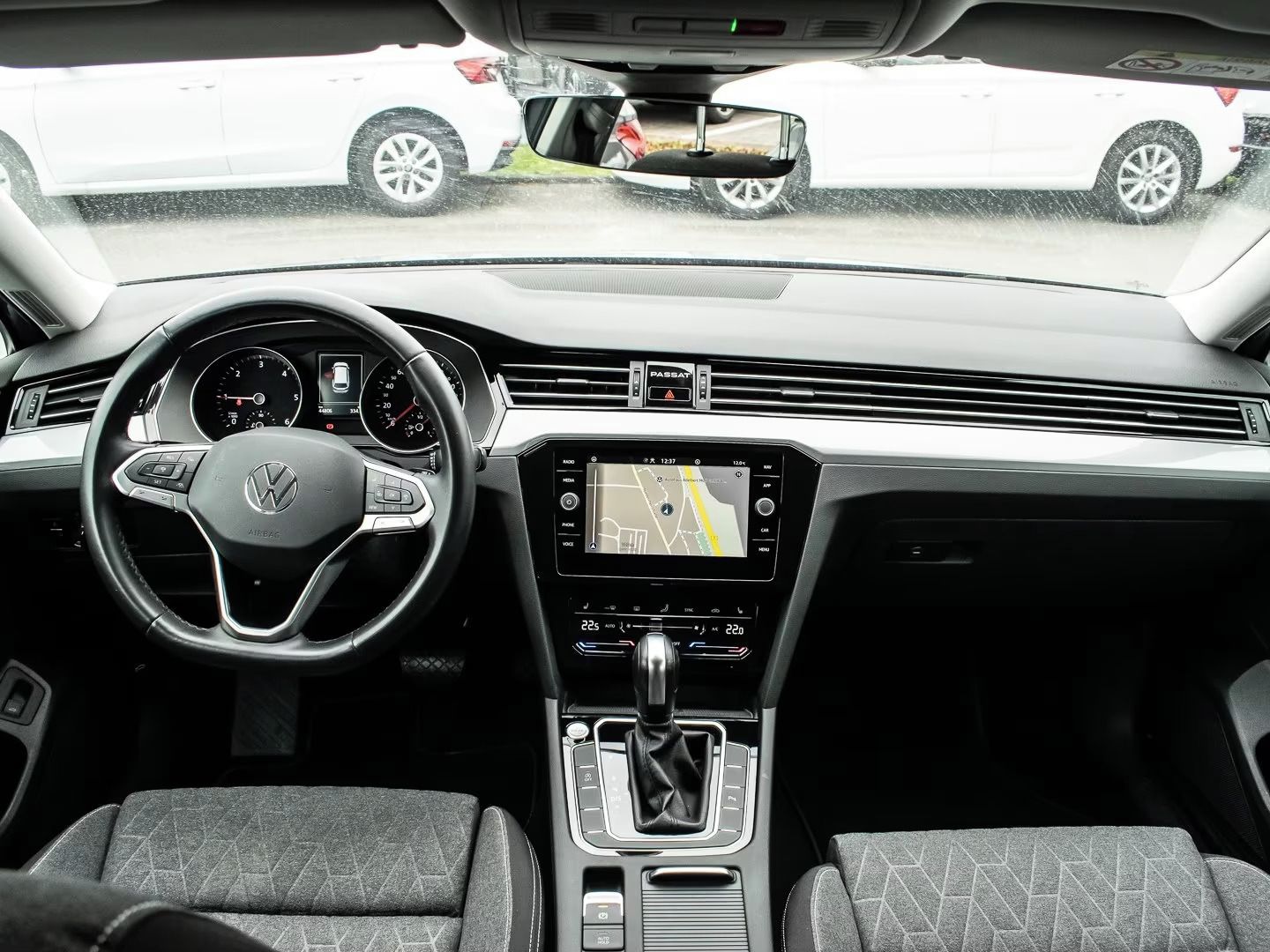 Volkswagen Passat Variant, 2.0 TDI DSG Business*Kamera* - fotka 6