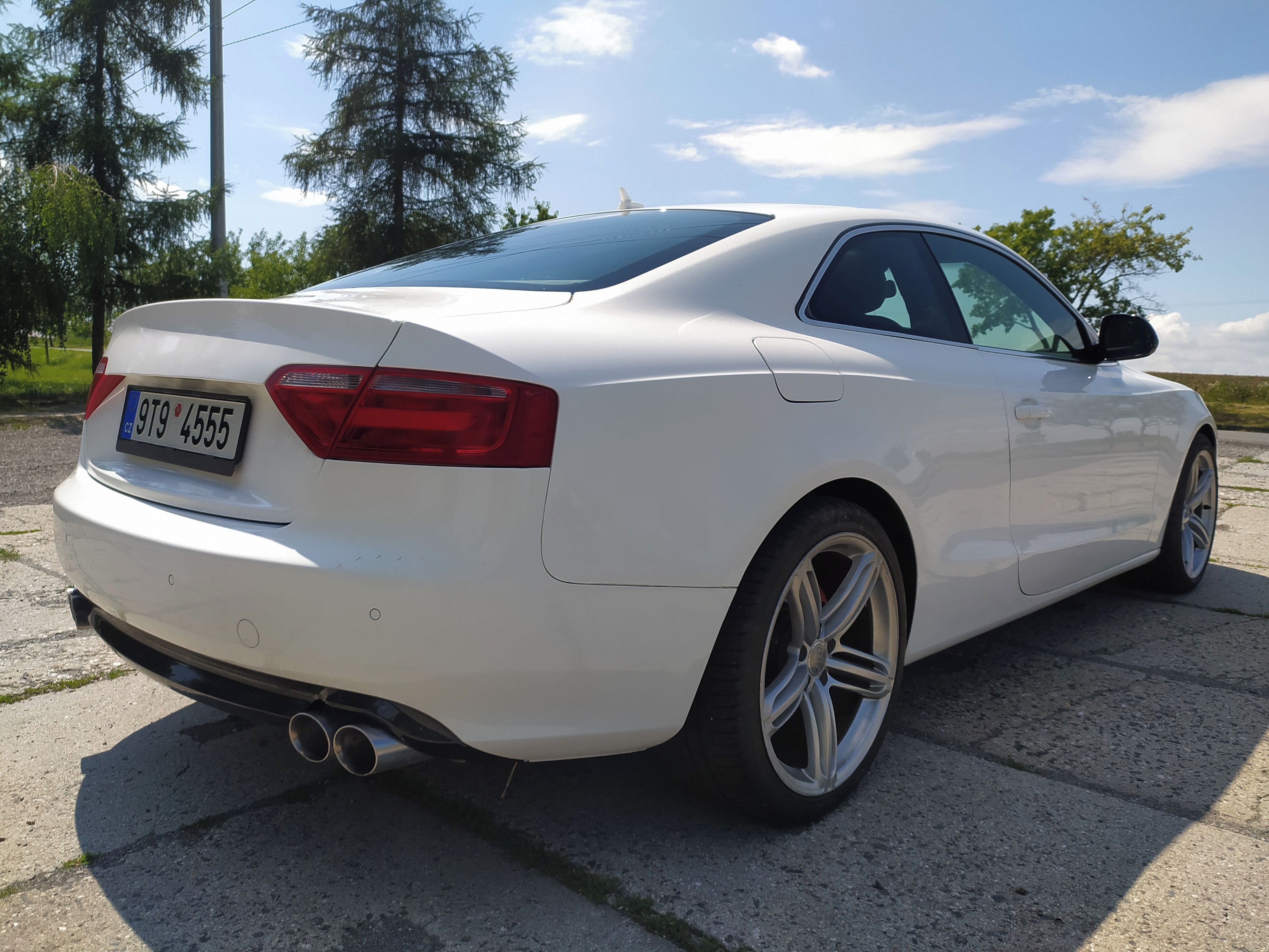 Audi A5, 2.7 TDI S-Line - fotka 3