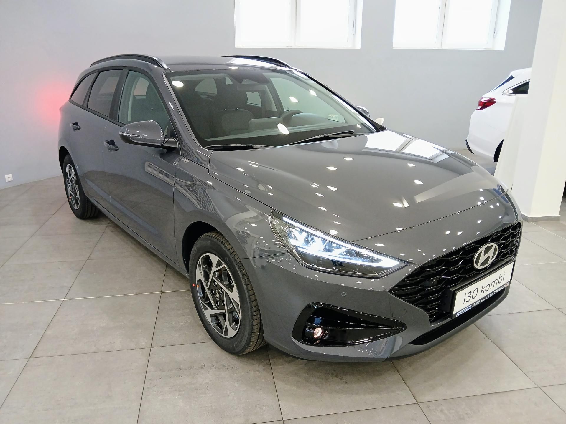 Hyundai i30, 1.0 T-GDI GO Czech!