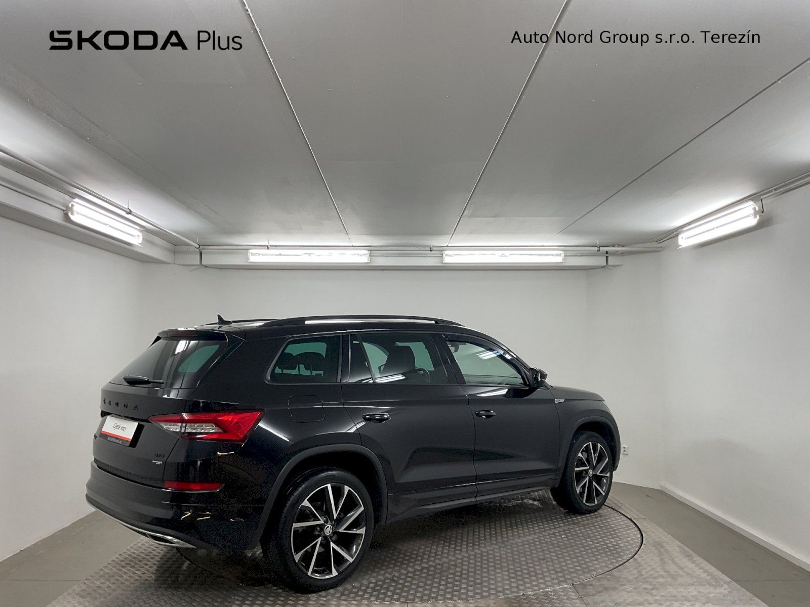 Škoda Kodiaq, 2.0 TSI 140 kW Sportline 4x4 D - fotka 2