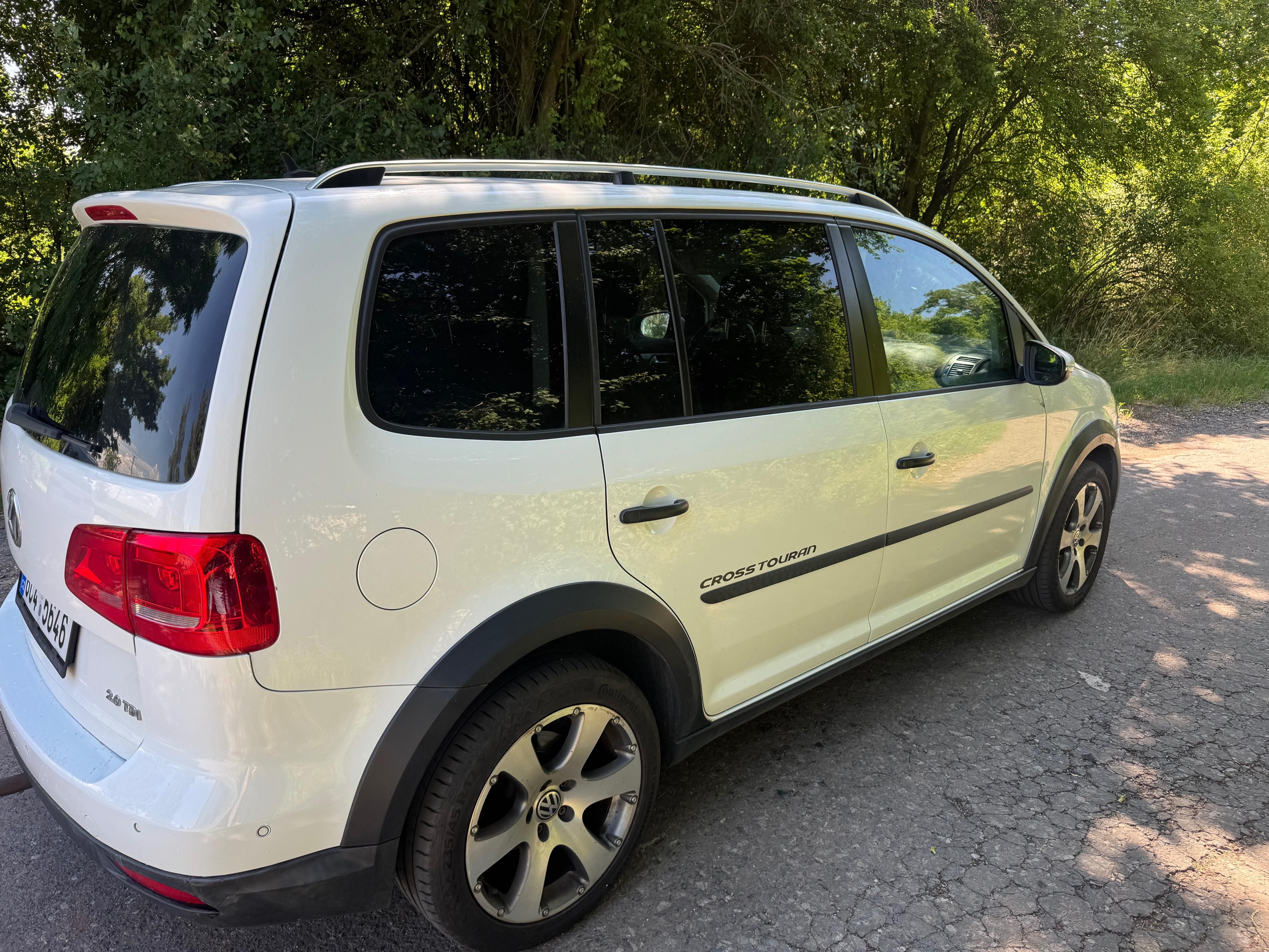 Volkswagen Touran, Volkswagen Touran Cross 2015 1 - fotka 6