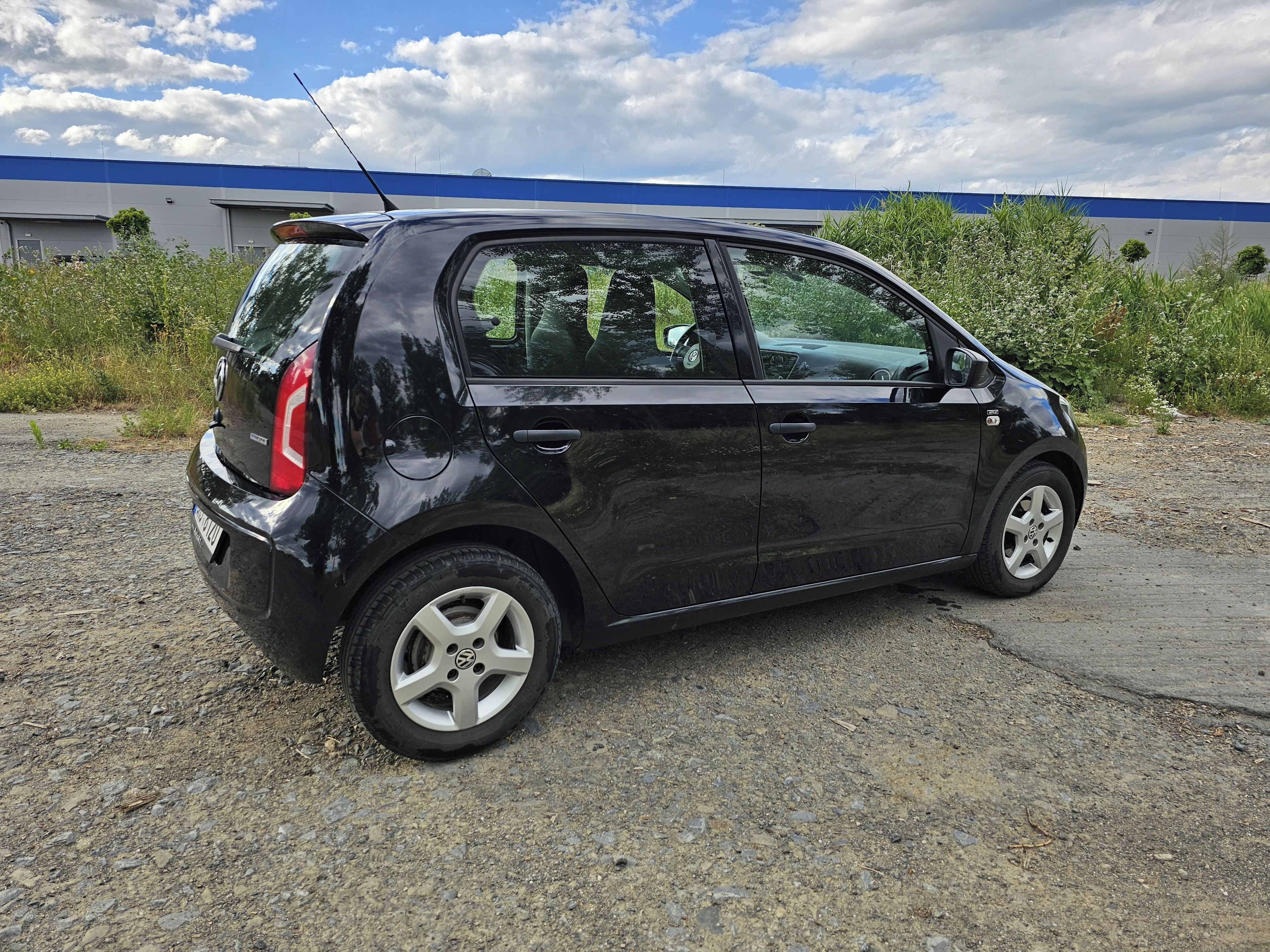 Volkswagen Up!, 1.0 MPI,  55 kW - fotka 4
