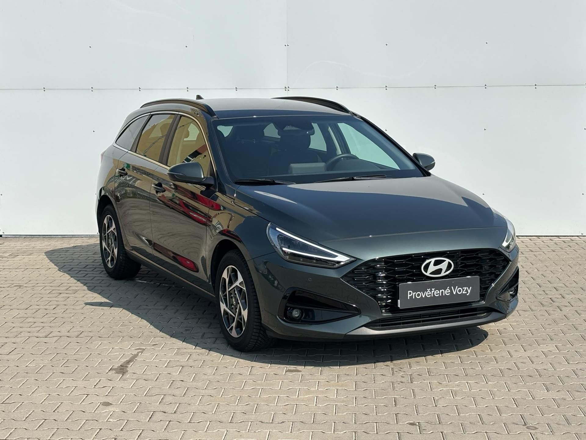Hyundai i30, 1.5 T-GDi 103kW DCT Style - fotka 6