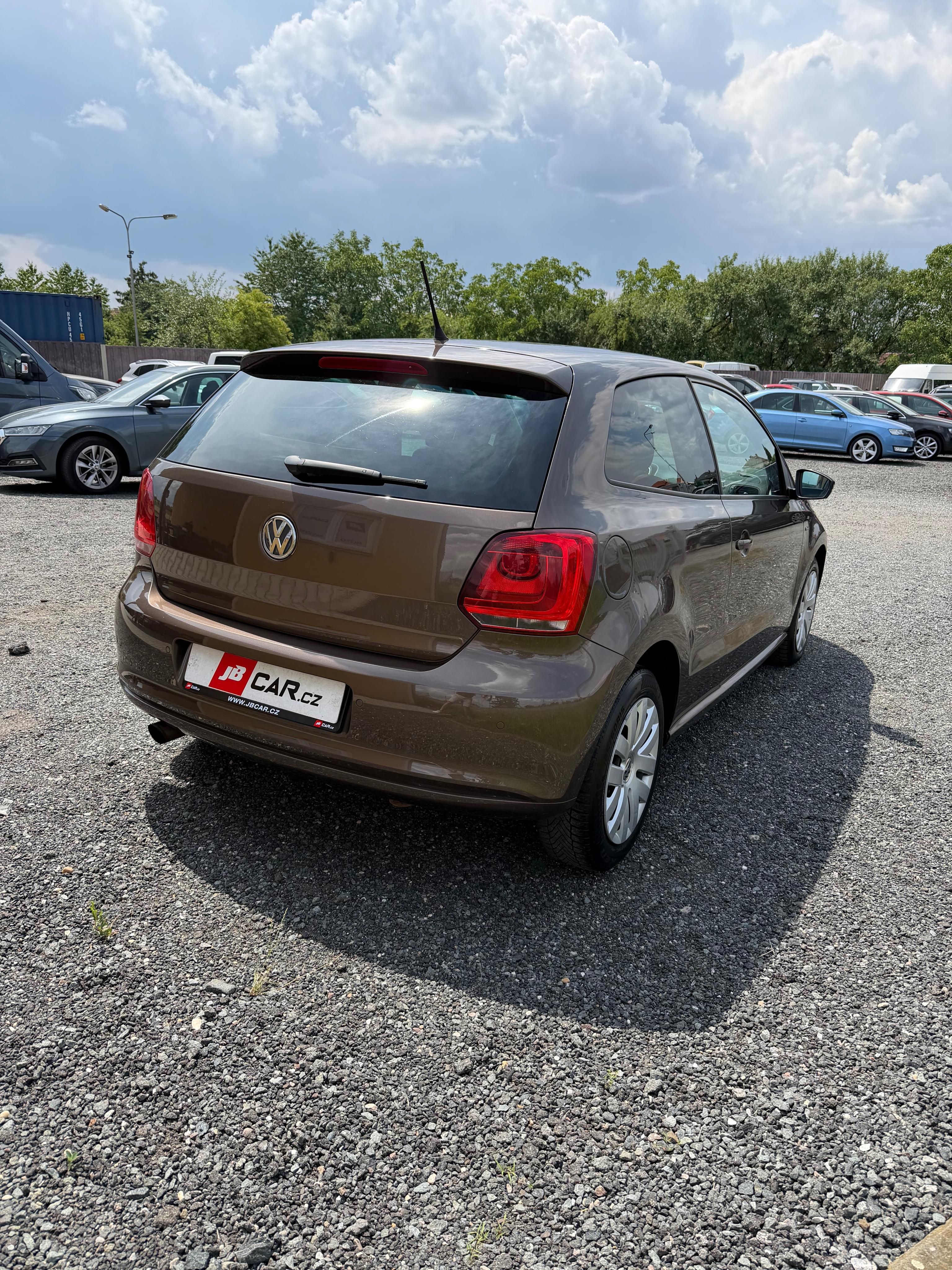 Volkswagen Polo, 1.2 TSI MATCH VÝHŘEV KLIMA - fotka 4