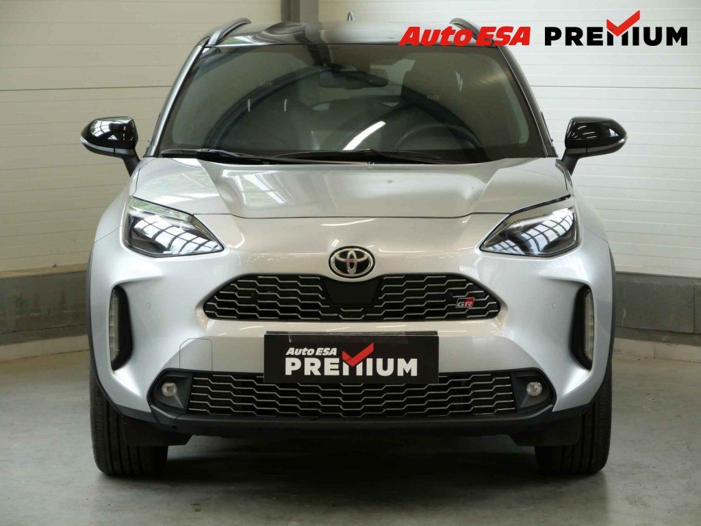 Toyota Yaris Cross, 1.5e-CVT,1.maj,ČR,AT,LED - fotka 2