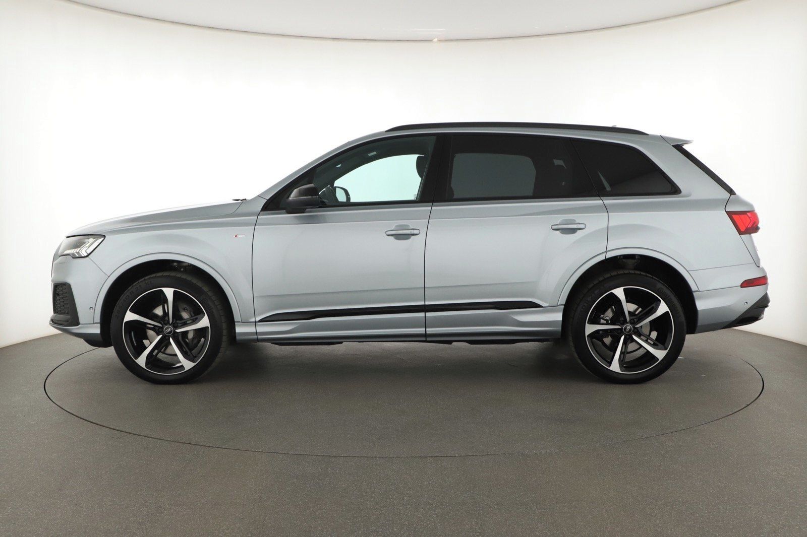Audi Q7, 50 TDI, S-Line, vzduch - fotka 3