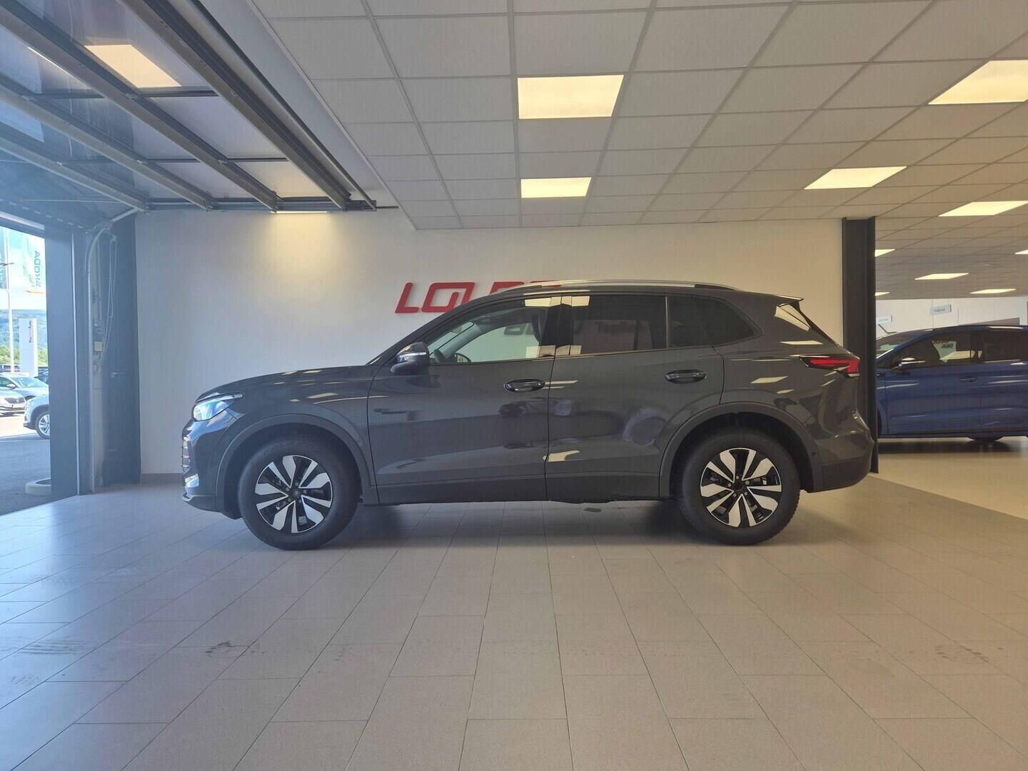 Volkswagen Tiguan, Love 1,5 eTSI mHEV 1,5 eTSI 11 - fotka 3