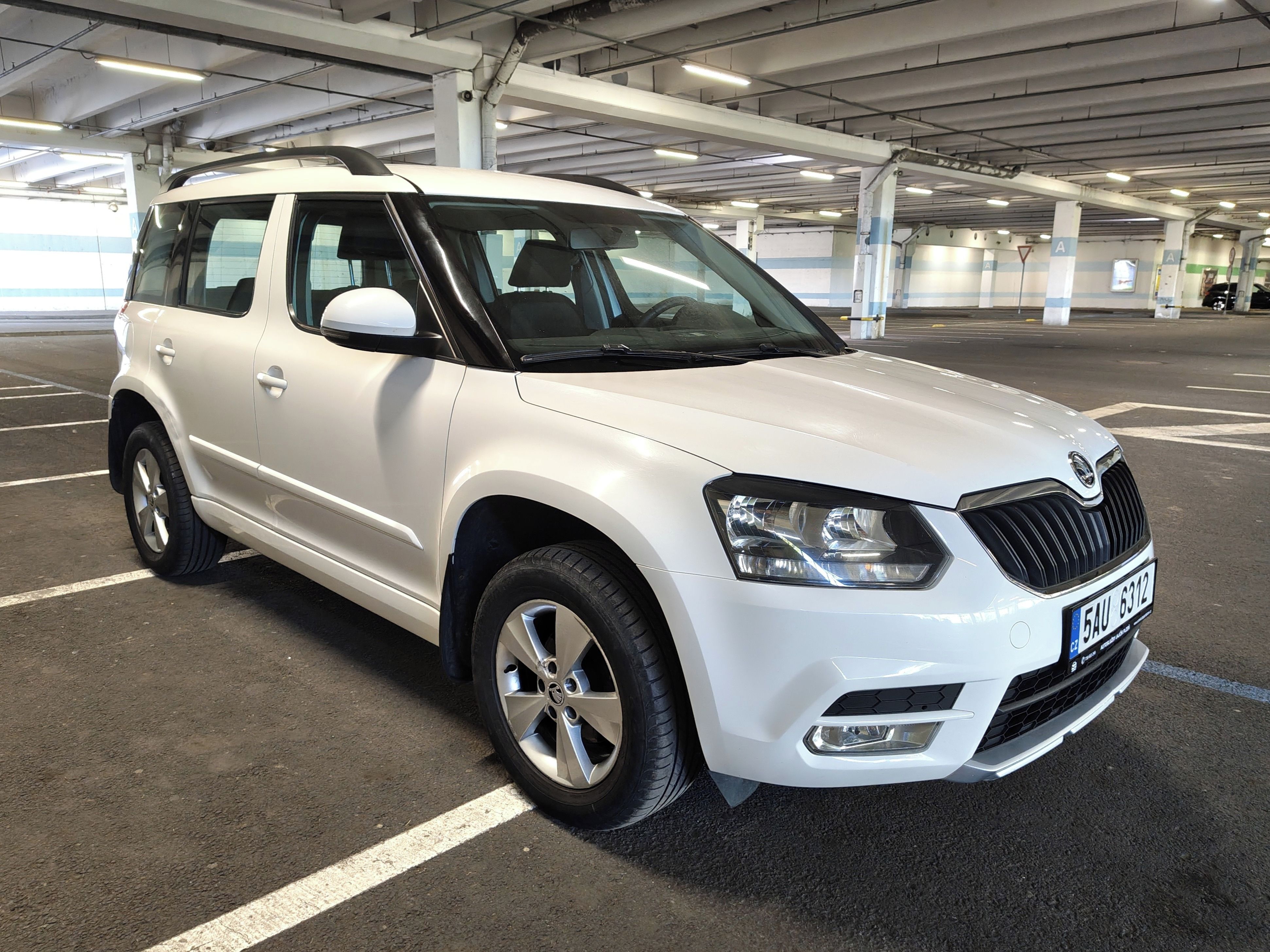 Škoda Yeti, 2.0 TDi,1.maj,nové v ČR,DPH - fotka 3
