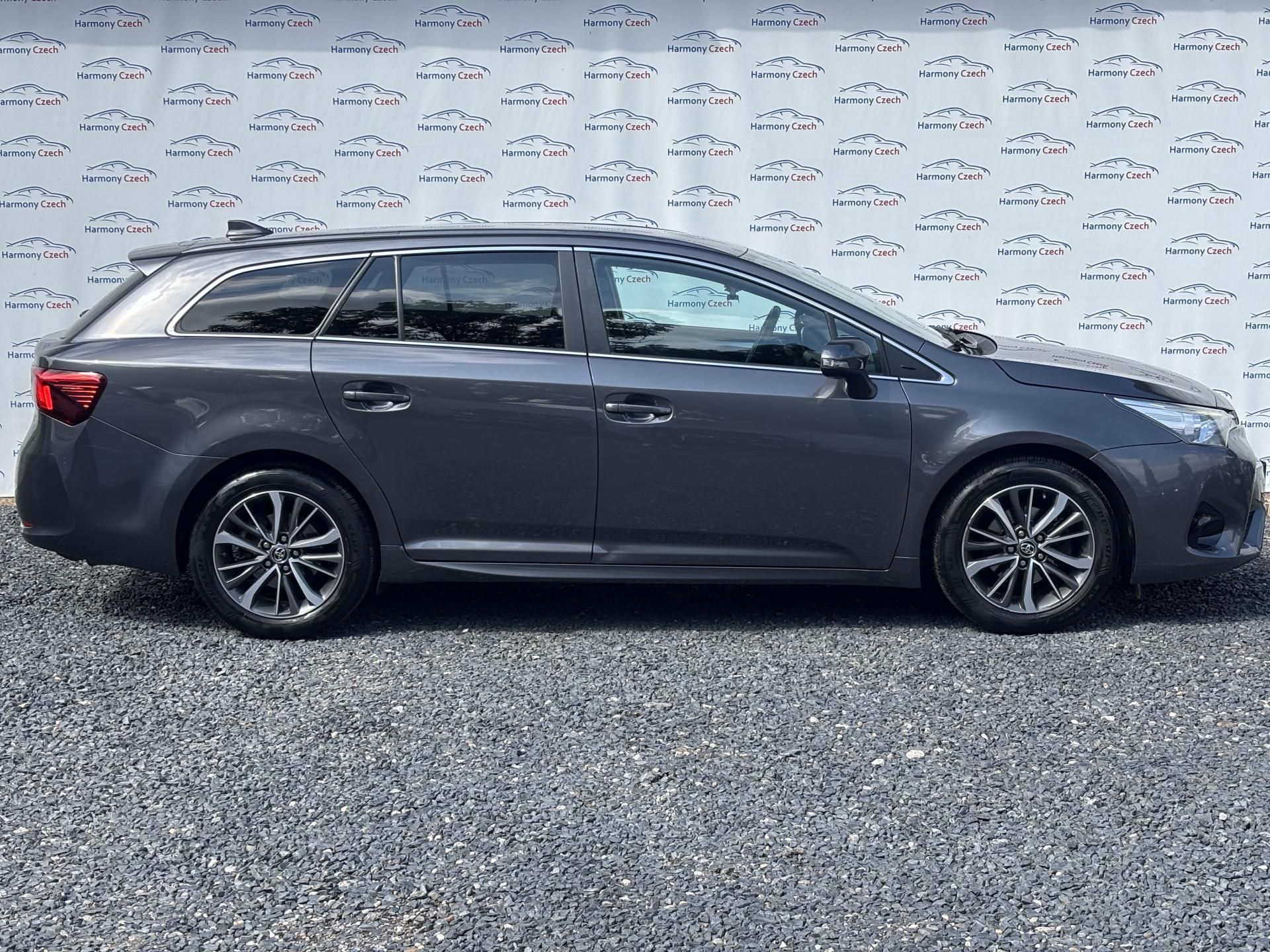 Toyota Avensis, 1.8VVTi, 108kW, Kamera - fotka 4