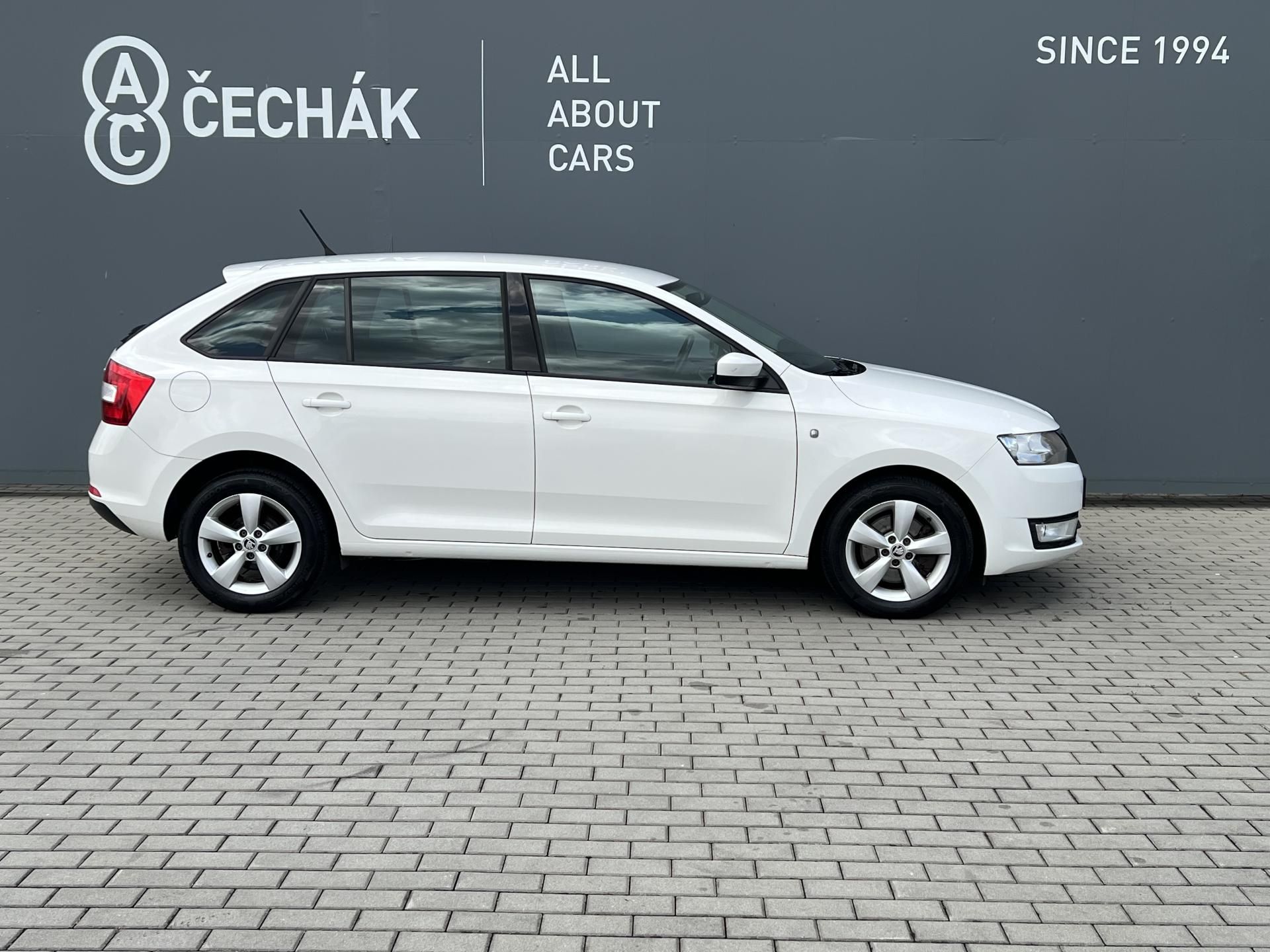 Škoda Rapid, 1,6TDi 77kW AMBITION - fotka 4