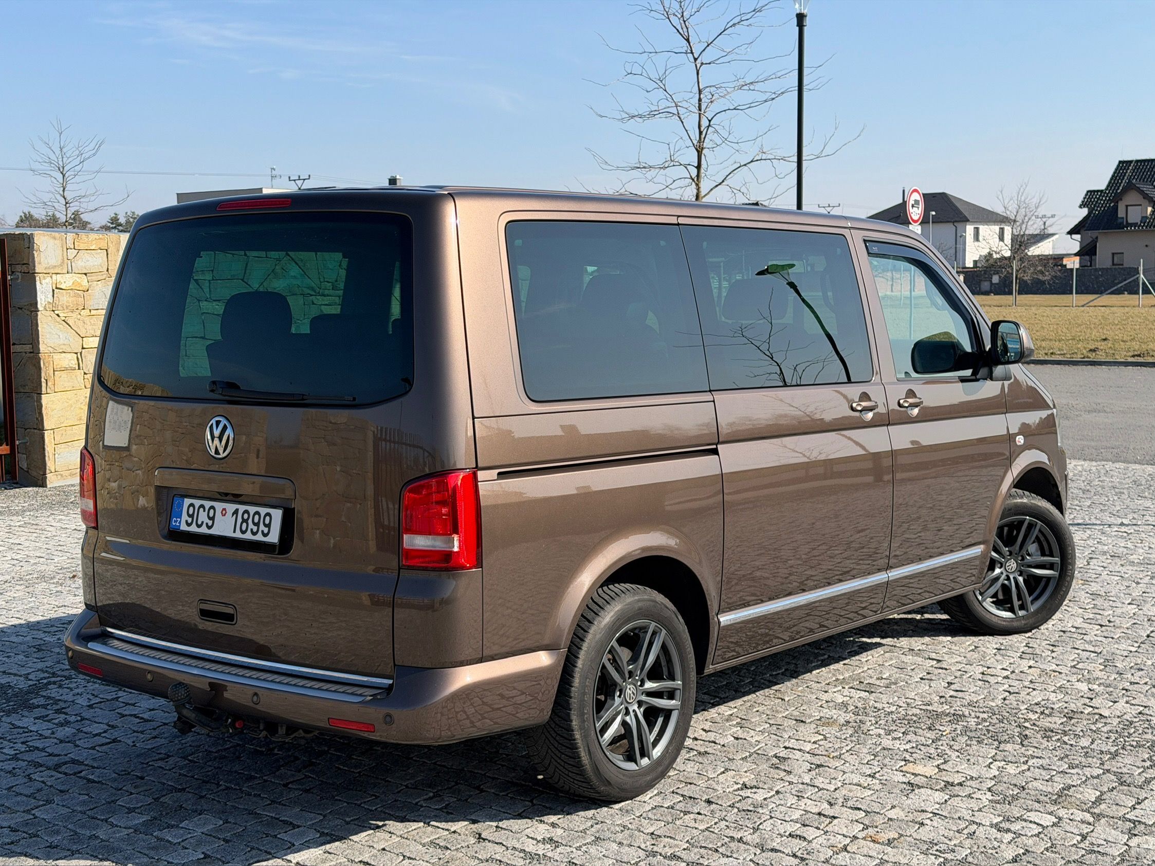 Volkswagen Multivan, 2.0TDi - Highline - nový motor - fotka 3