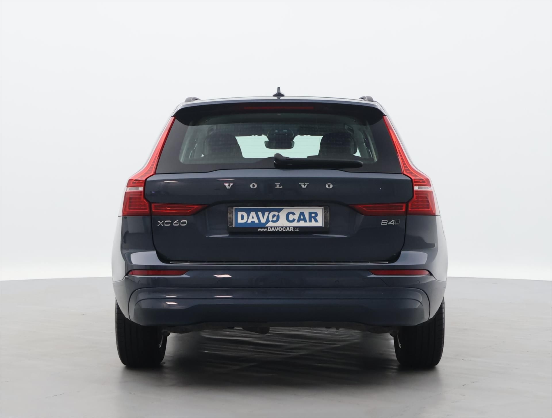 Volvo XC60, 2,0 B4 145KW AWD MOMENTUM - fotka 6