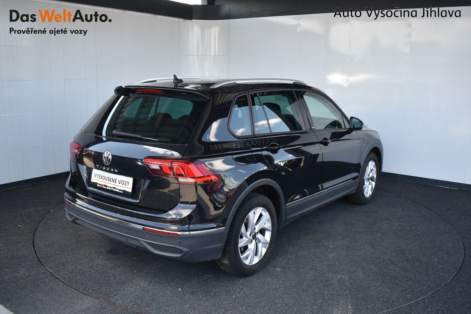 Volkswagen Tiguan, 1.5TSI 5let záruka,manuál - fotka 2