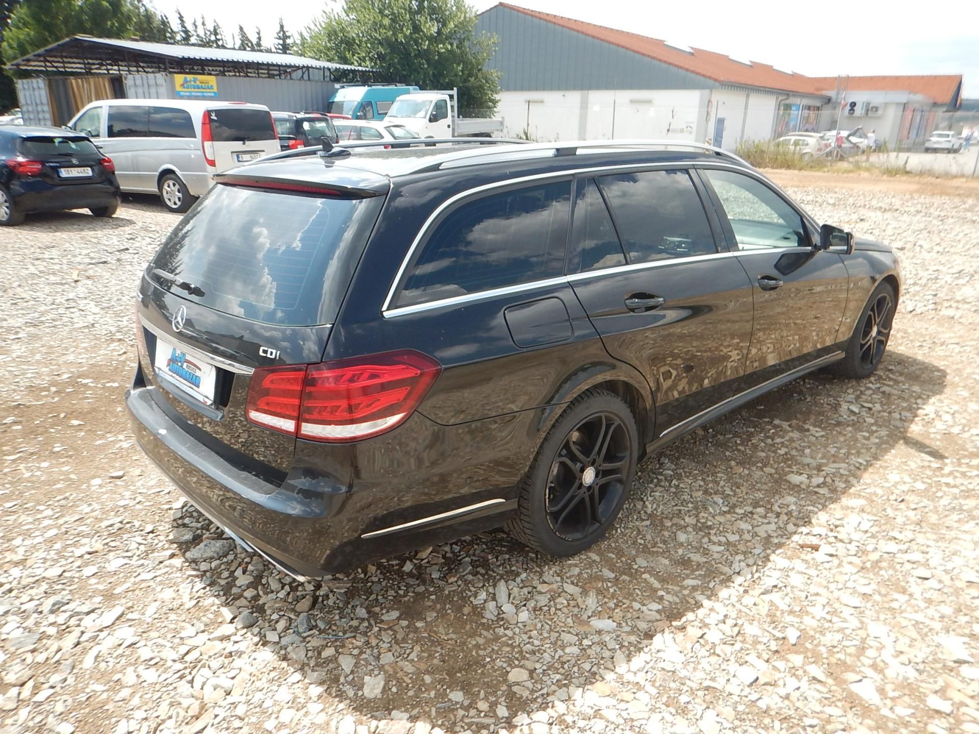 Mercedes-Benz Třídy E, E 220 CDI, DIGIKLIMA, TAŽNÉ - fotka 6