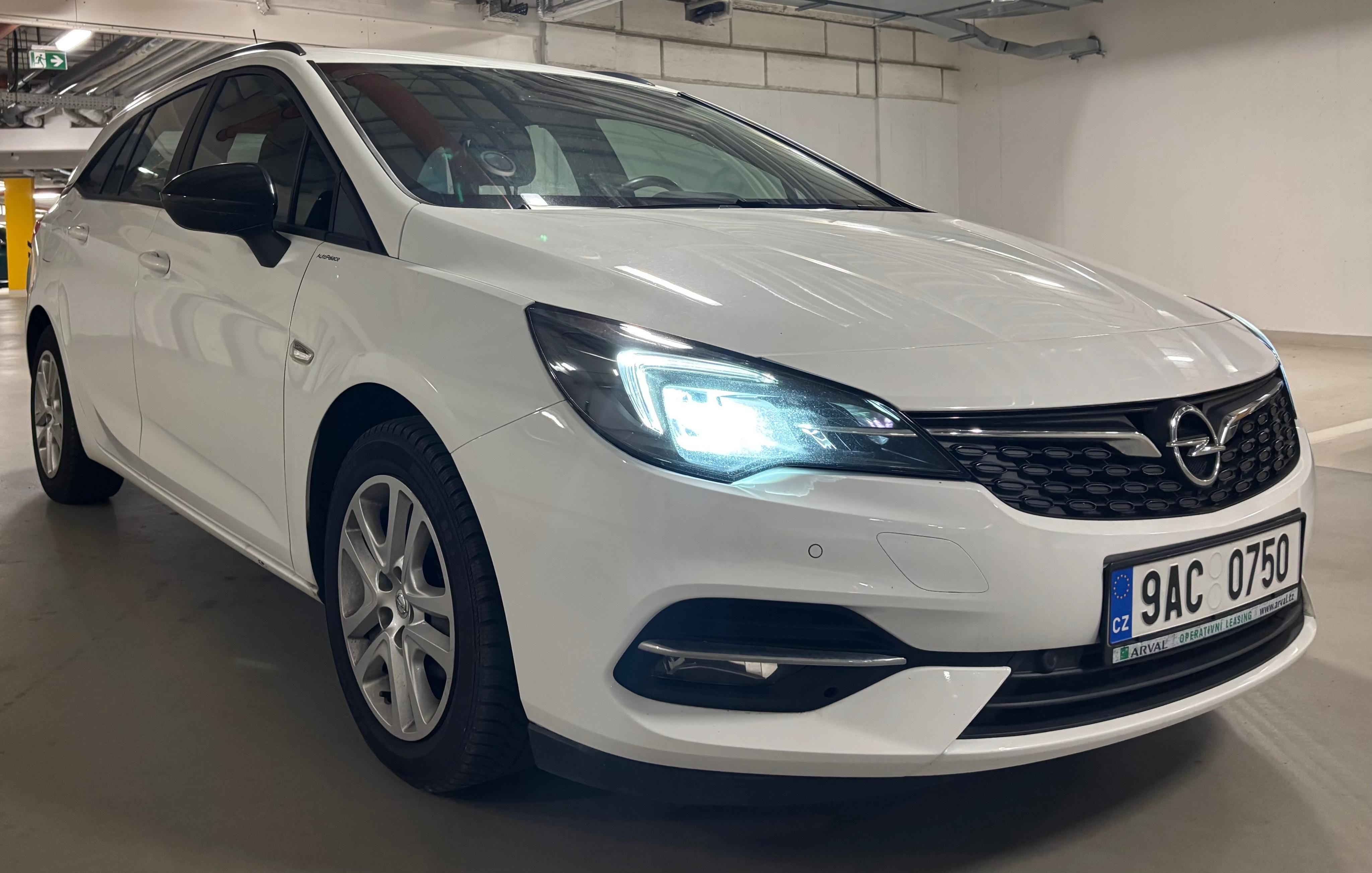 Opel Astra, 1.5 CDti Edition 1. Majitel Čr