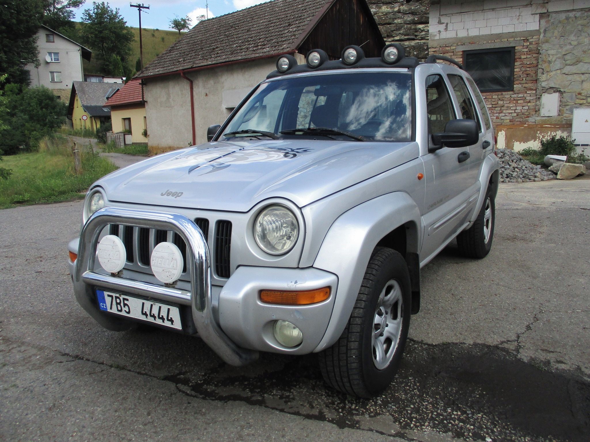 Jeep Cherokee, 2.5 CRD - Tažné zařízení