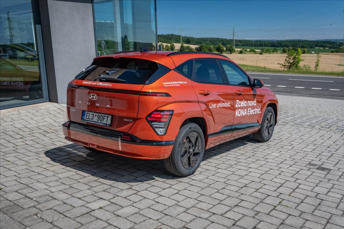 Hyundai Kona, EV 64,8 CZECH EDITION BLACK - fotka 5