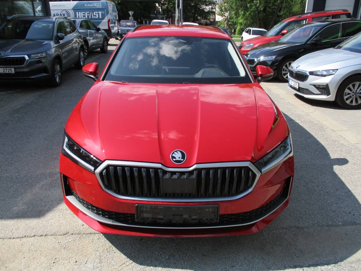 Škoda Superb, Combi Selection 2,0TDI 110kW D - fotka 2