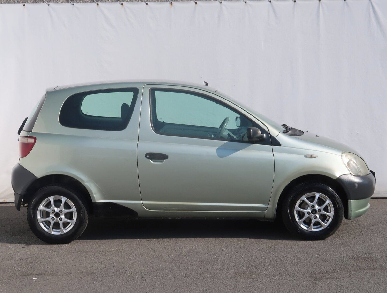 Toyota Yaris, 1.3, po STK, oblíbený vůz - fotka 5