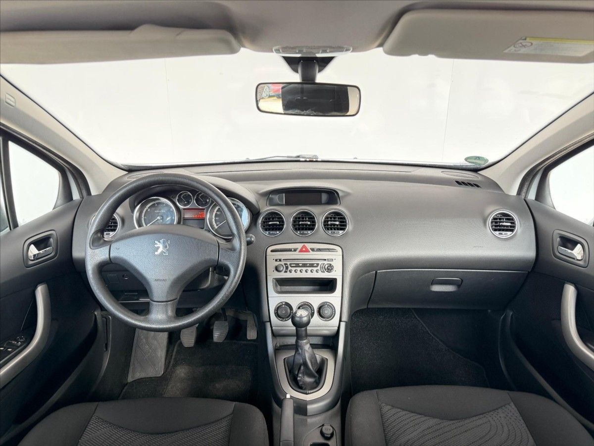 Peugeot 308, 1,6 i 88kW 5dv. - fotka 3