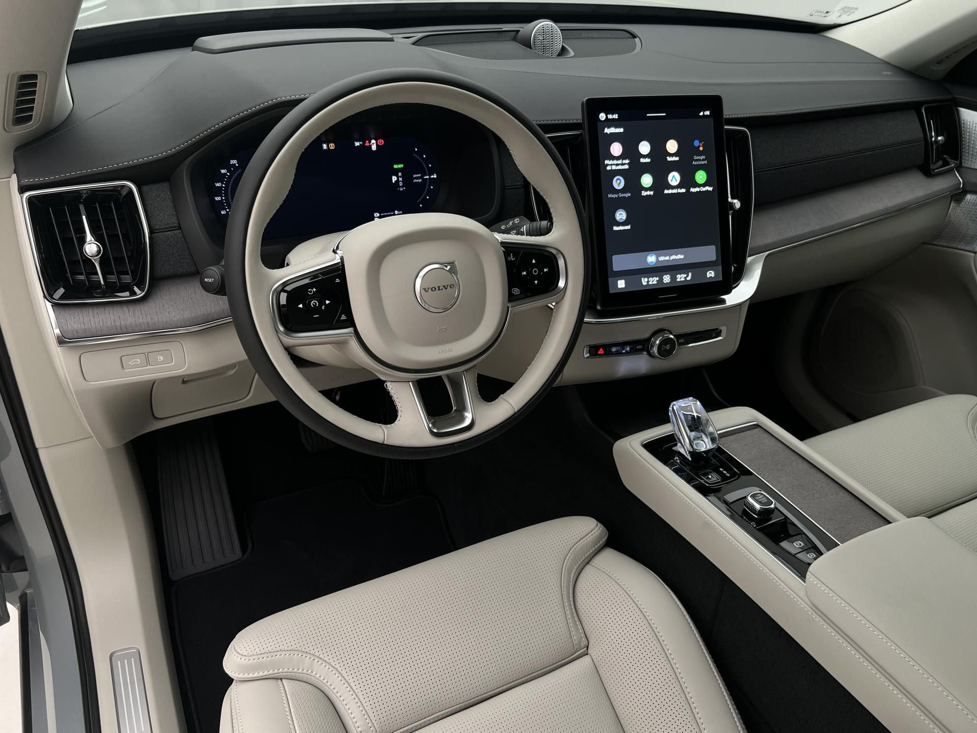 Volvo XC90, T8 AWD PLUS BRIGHT - fotka 4