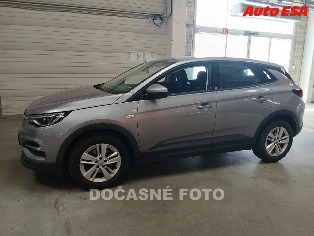 Opel Grandland X, 1.6 - fotka 3