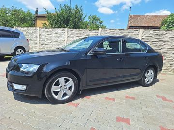 1,4TSi 103kW DSG,výhřev,tažné