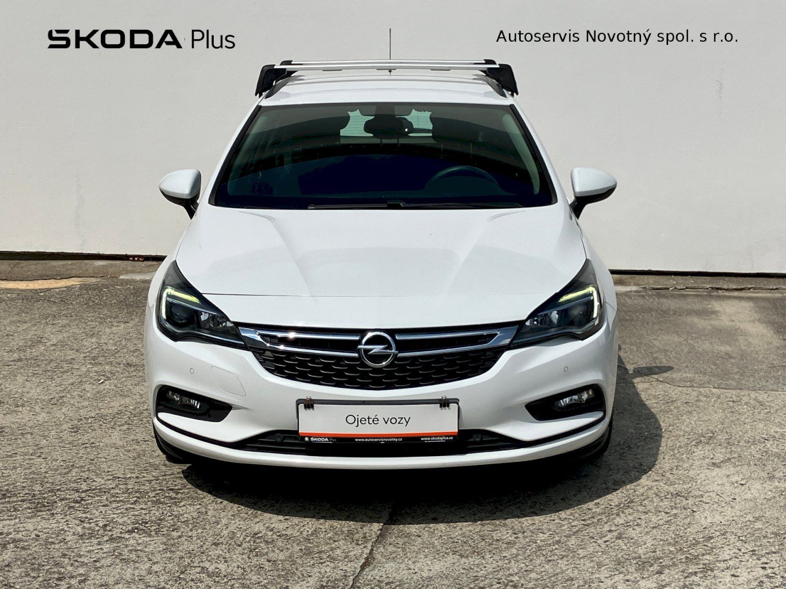 Opel Astra, 1.6CDTi / 100kW SPORTS TOURER - fotka 4