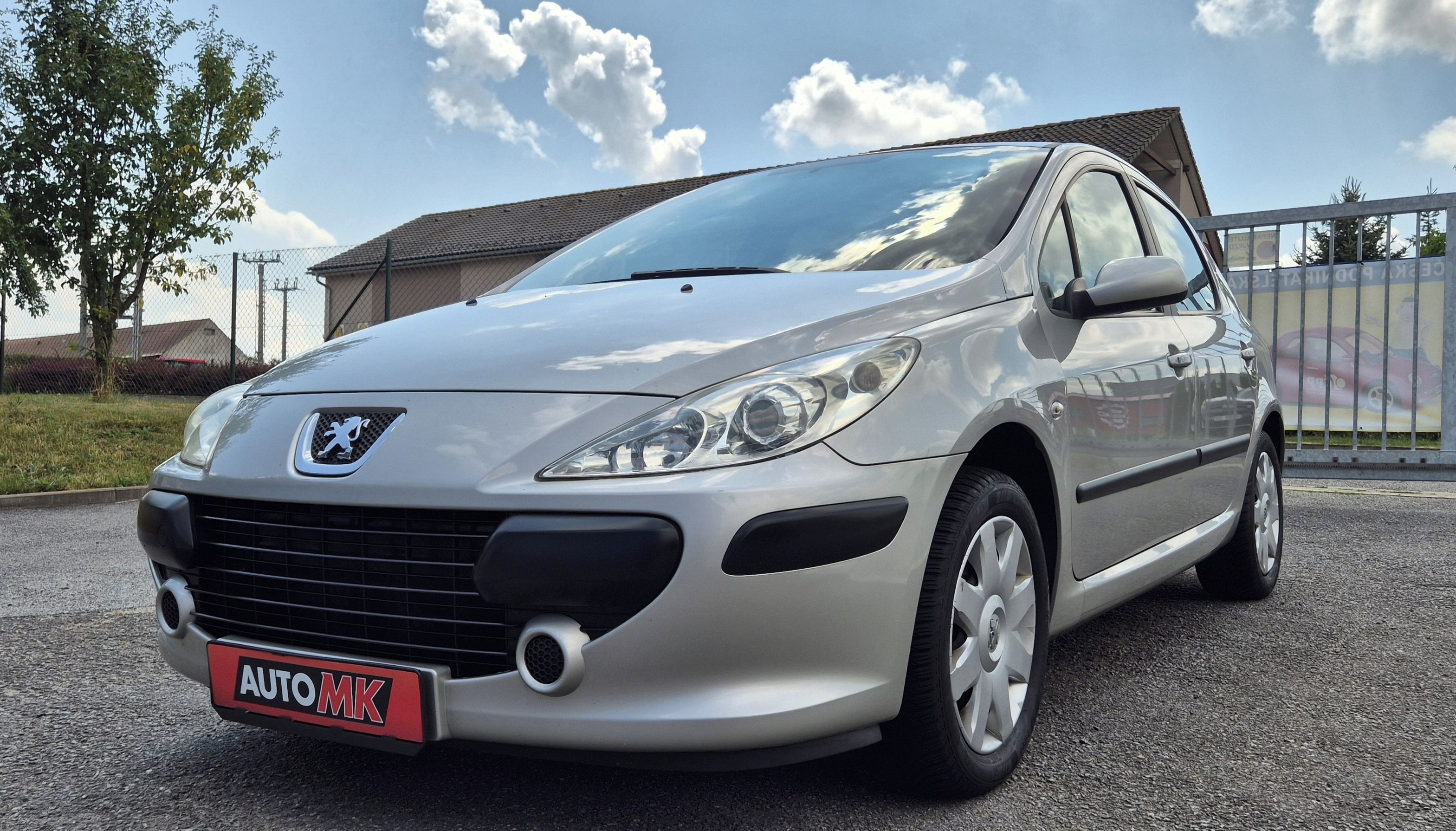 Peugeot 307, 1.4 Comfort 2. maj serv kniha