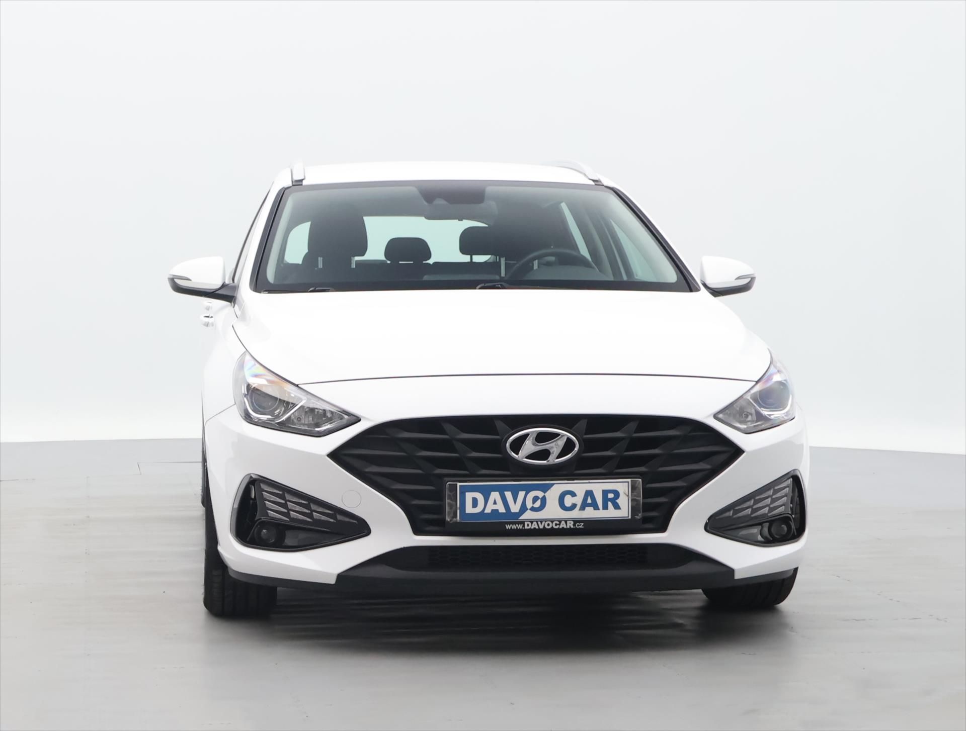 Hyundai i30, 1,5 i Comfort Family CZ - fotka 2