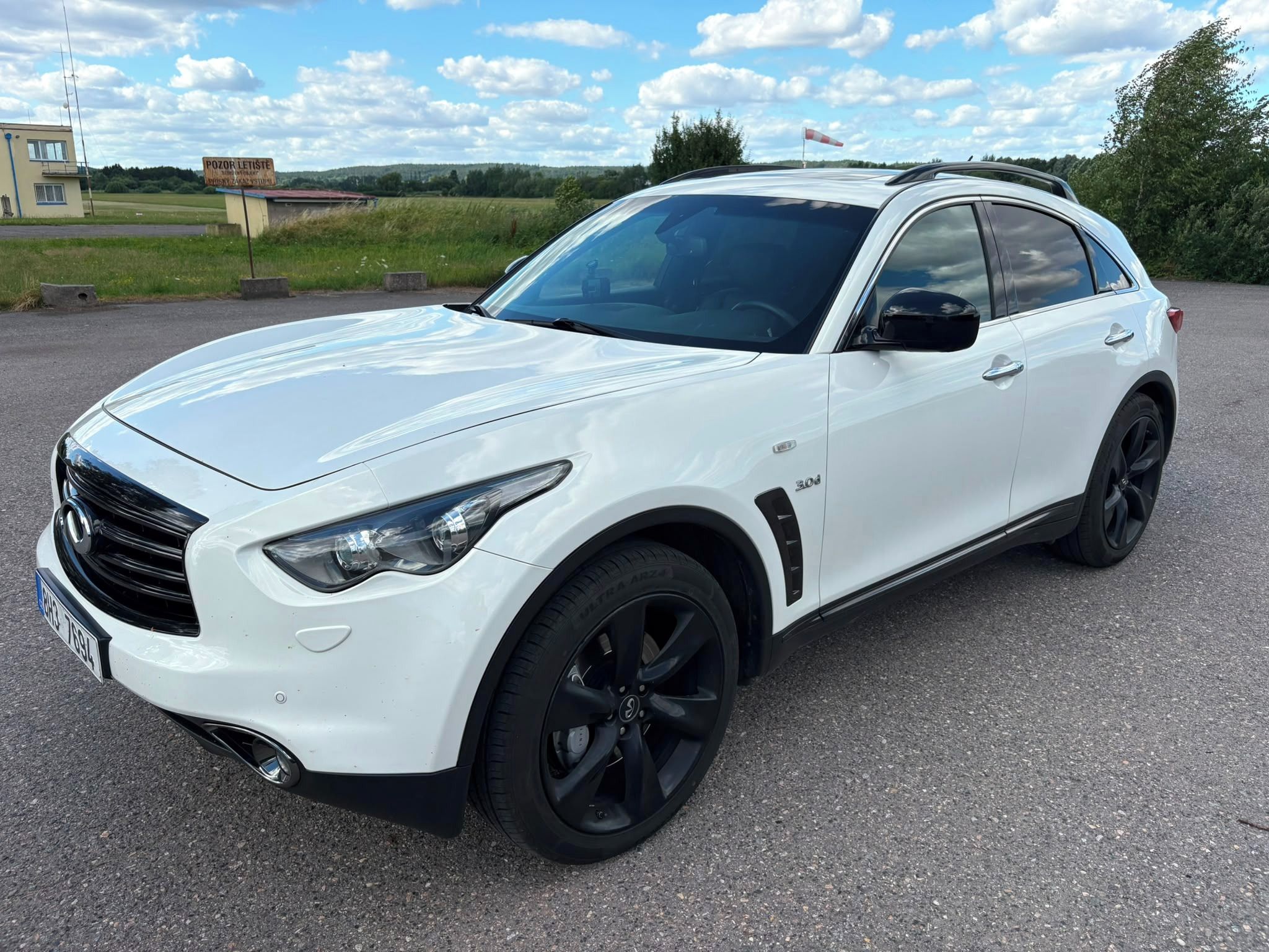 Infiniti QX70, 3.0d S-premium