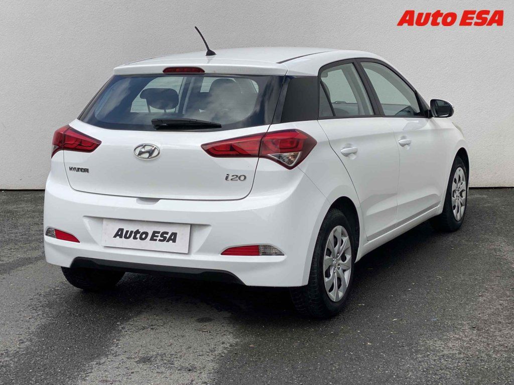 Hyundai i20, 1.2i,ČR,Family - fotka 4