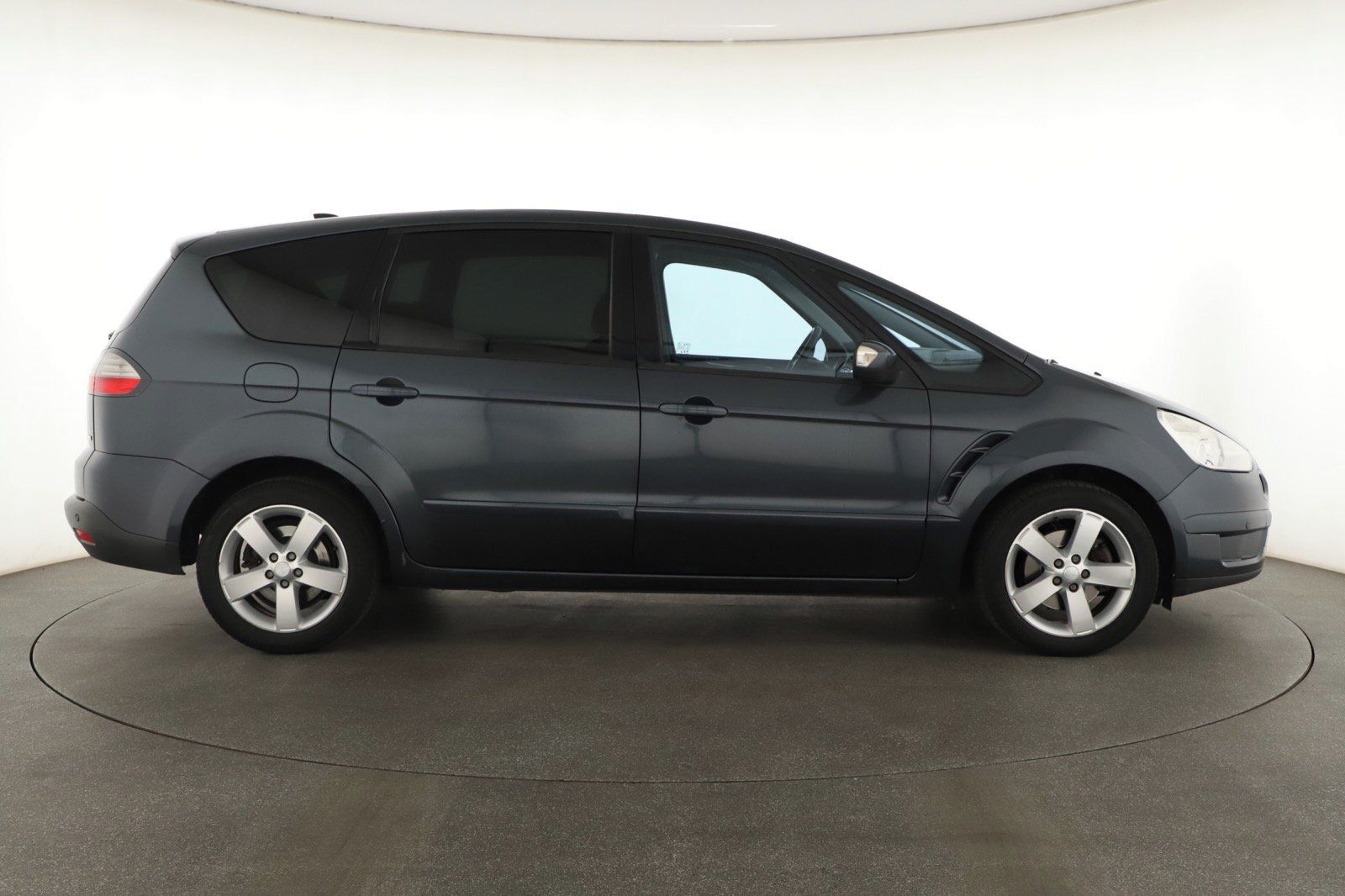 Ford S-MAX, 2.0 TDCi, po STK - fotka 6