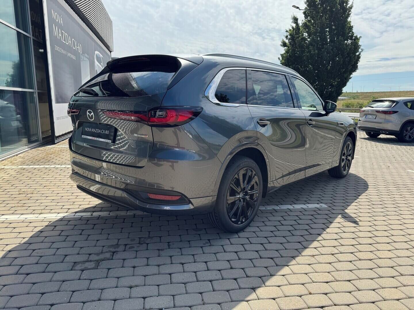Mazda CX-80, AWD Homura Plus  3.3 e-Skyacti - fotka 4
