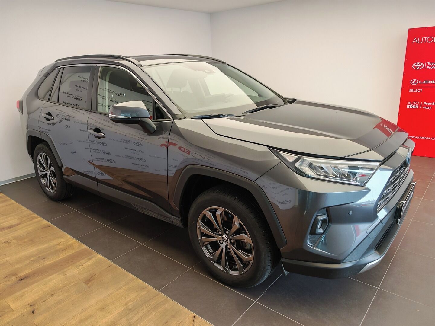 Toyota Rav4, 2.5 Hybrid Comfort e-CVT - fotka 3