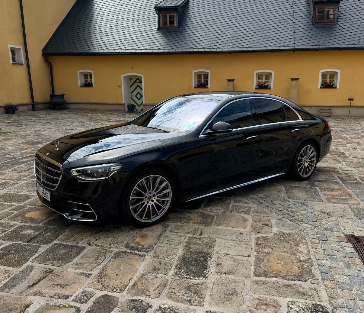 Mercedes-Benz Třídy S, 400d - fotka 6
