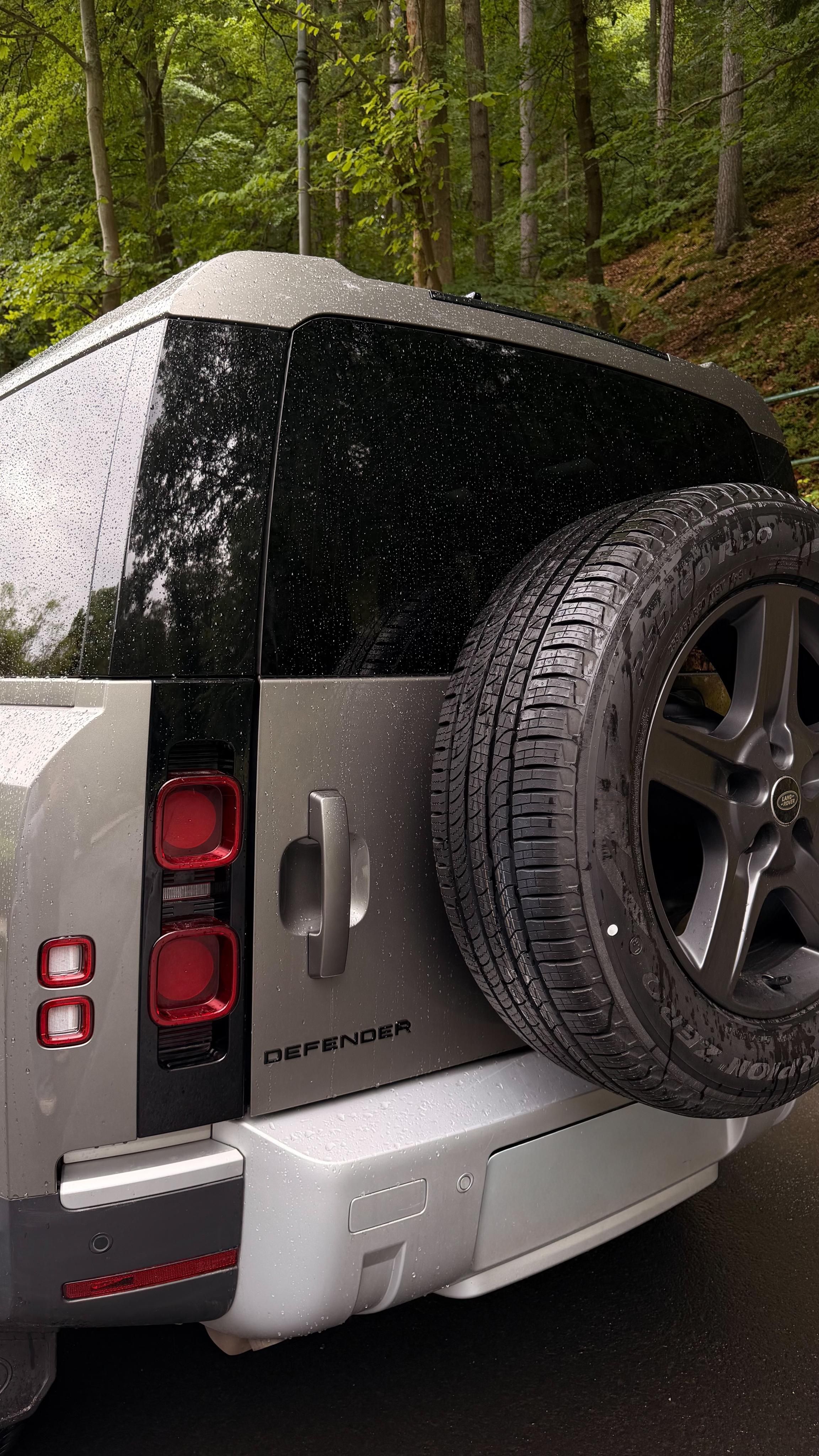 Land Rover Defender, 110 SE 3.0 D MHEV AWD - fotka 5