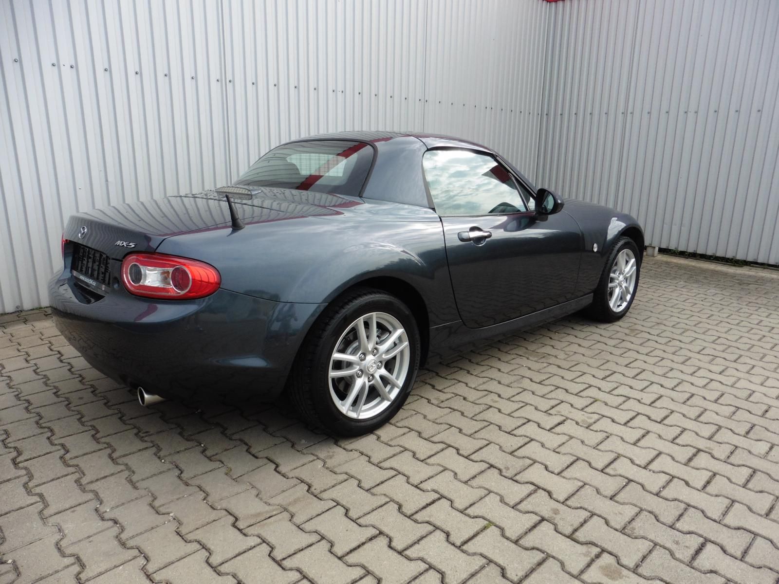 Mazda MX, NC 1.8i Roadster Coupé ... - fotka 4