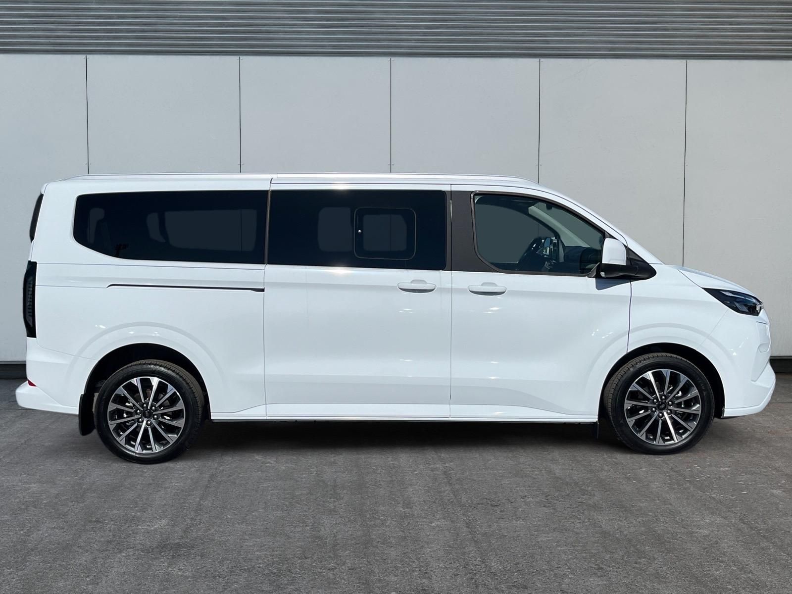 Ford Tourneo Custom, L2 TITANIUM 2.5PHEV 171kW eCVT - fotka 4