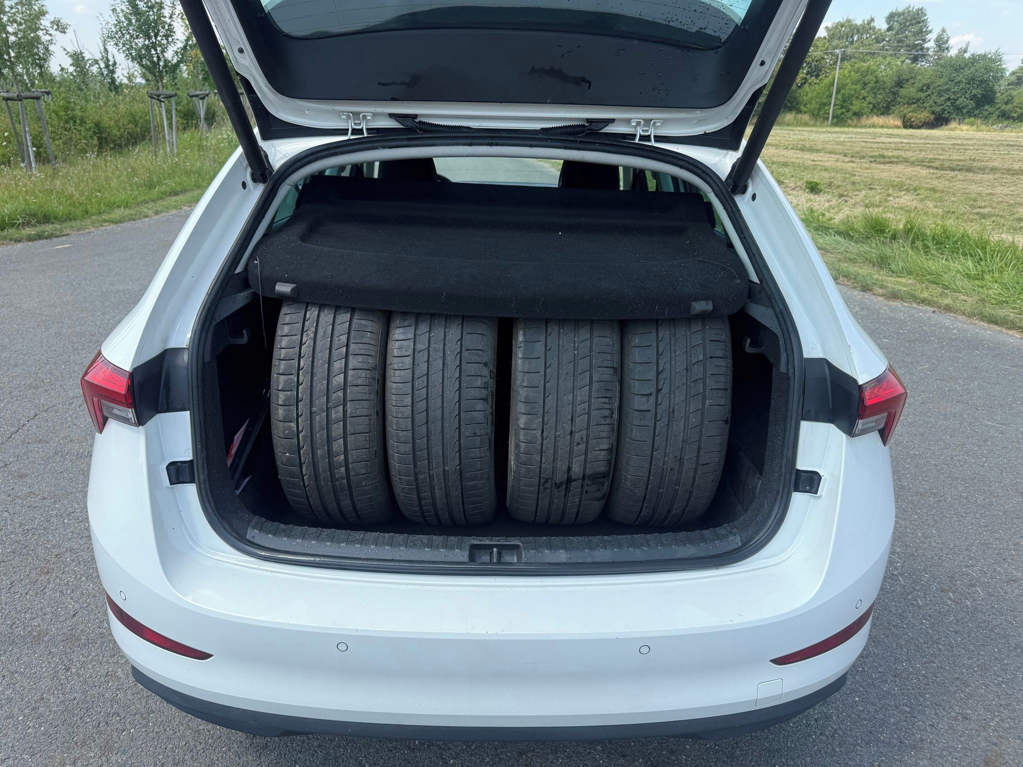 Škoda Scala, 1,6 Tdi 85 kW Elegance - fotka 4