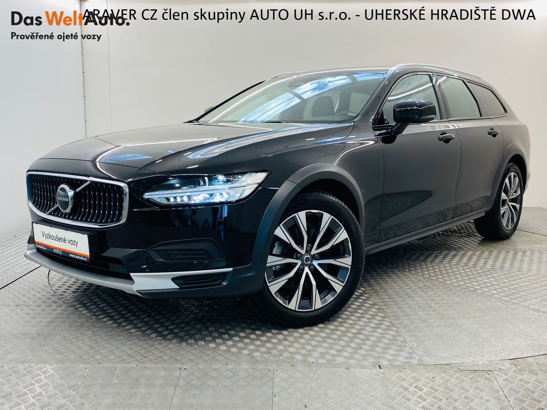 Volvo V90, B4 AWD Cross Country