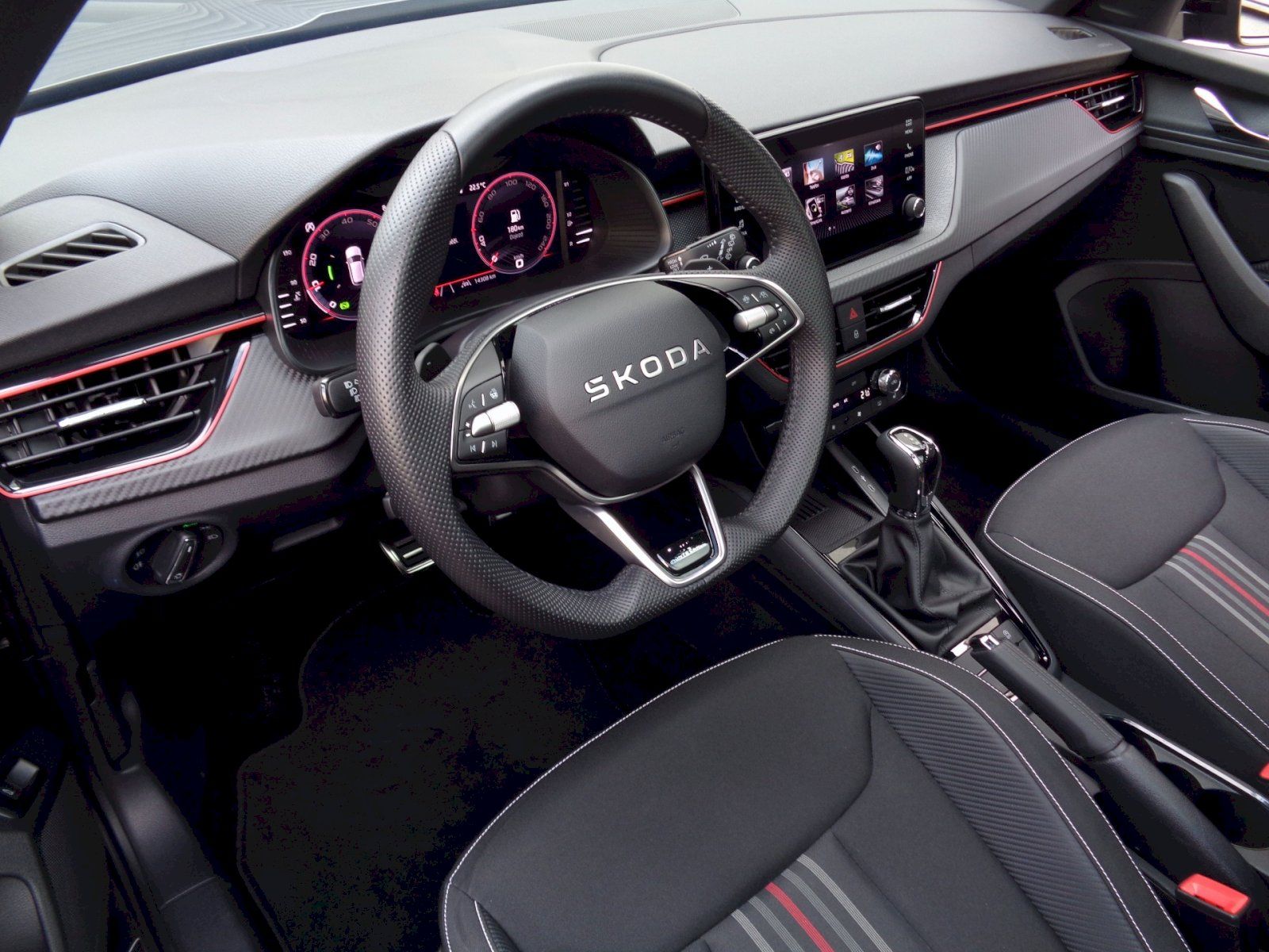 Škoda Kamiq, 1.0 TSI 85 kW DSG Monte Carlo - fotka 5